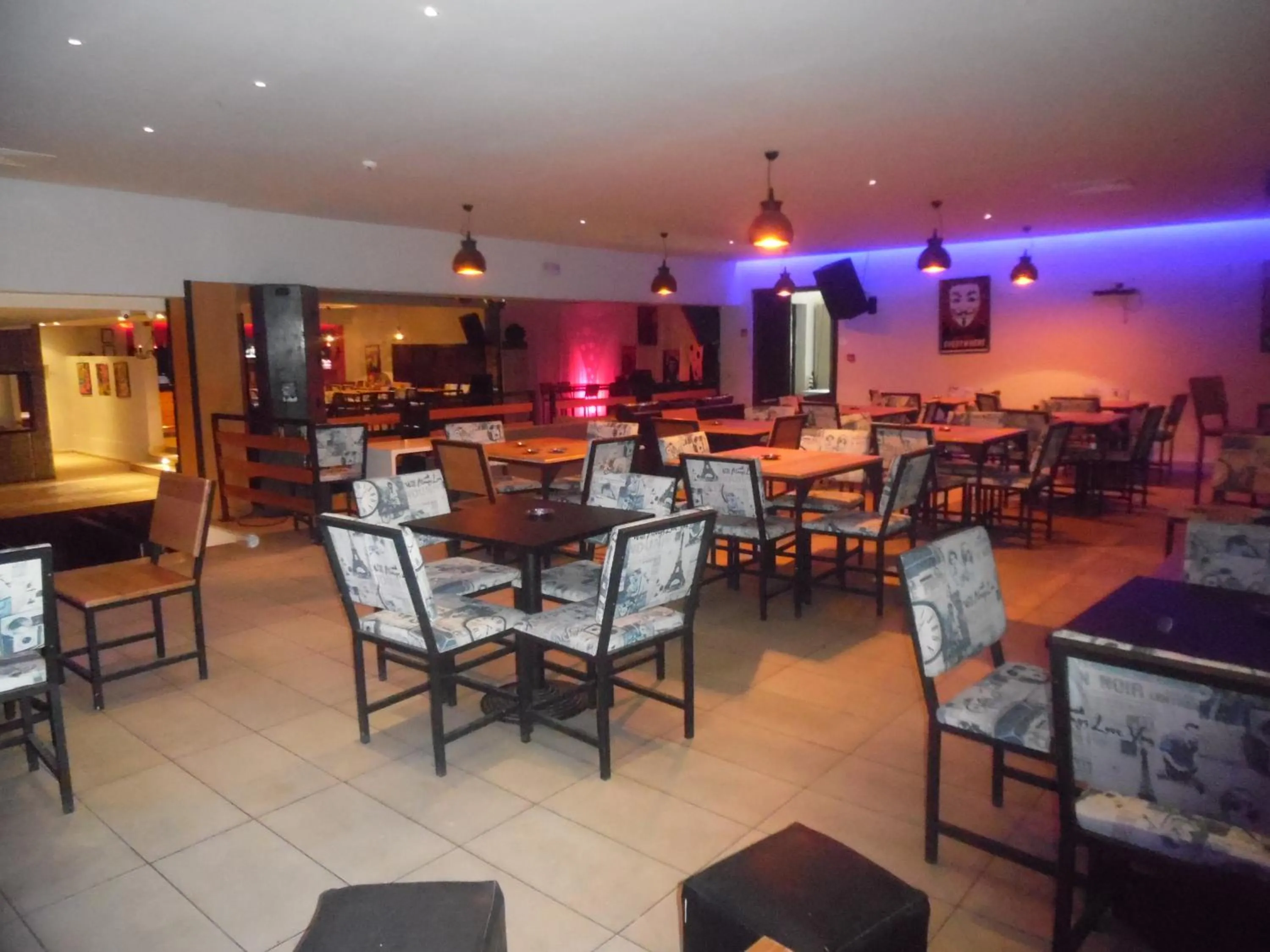 Nightclub / DJ in Hotel El Fell