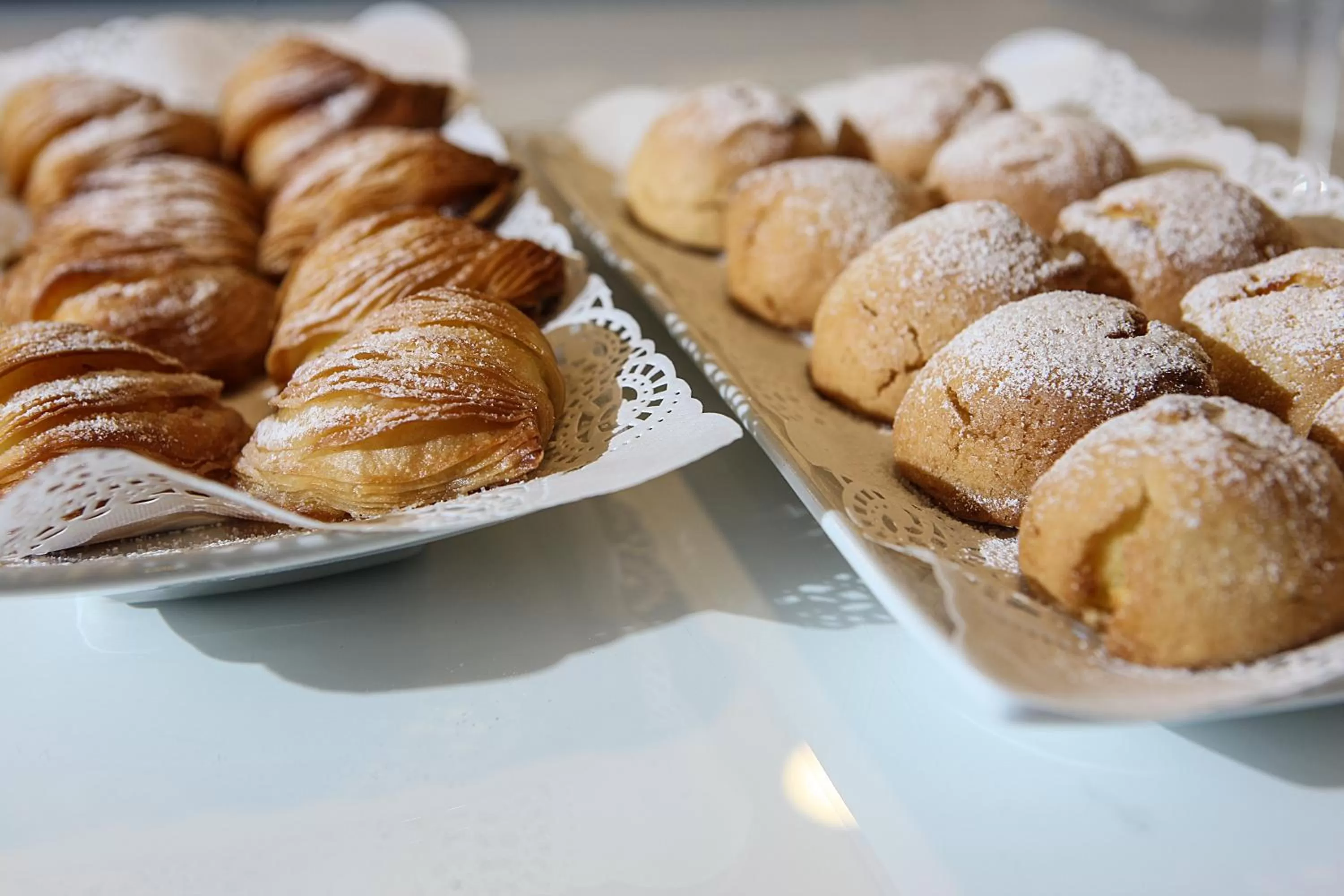 Buffet breakfast in Best Western JFK Hotel