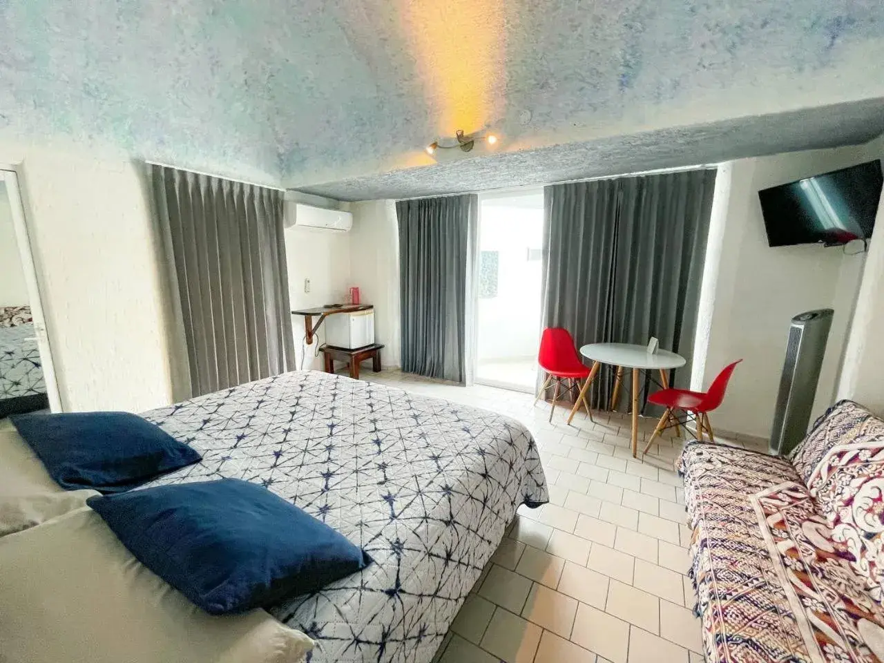 Bedroom in Hotel Allende
