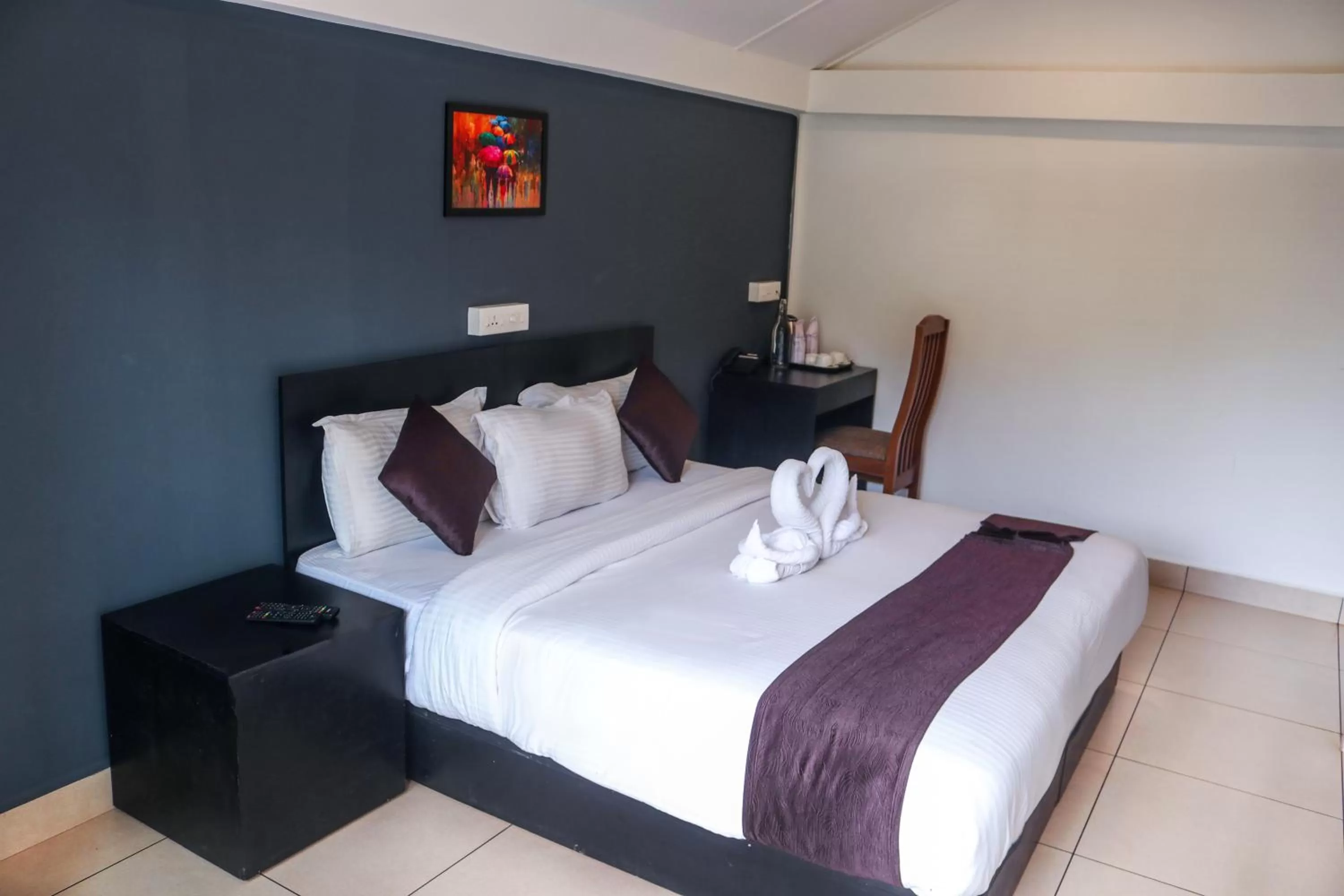 Bedroom, Bed in Edens Munnar