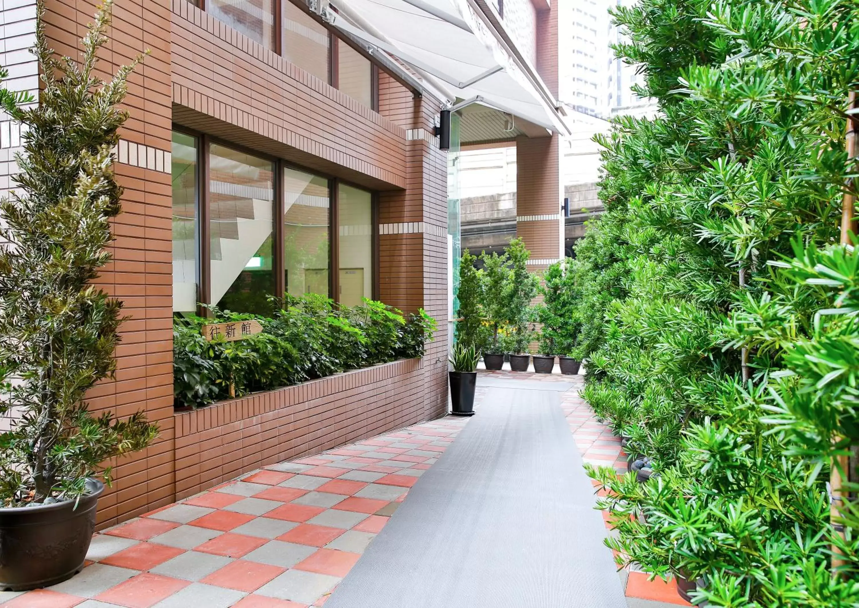 Facade/entrance in Riverview Suites Taipei Facade/entrance in Riverview Suites Taipei