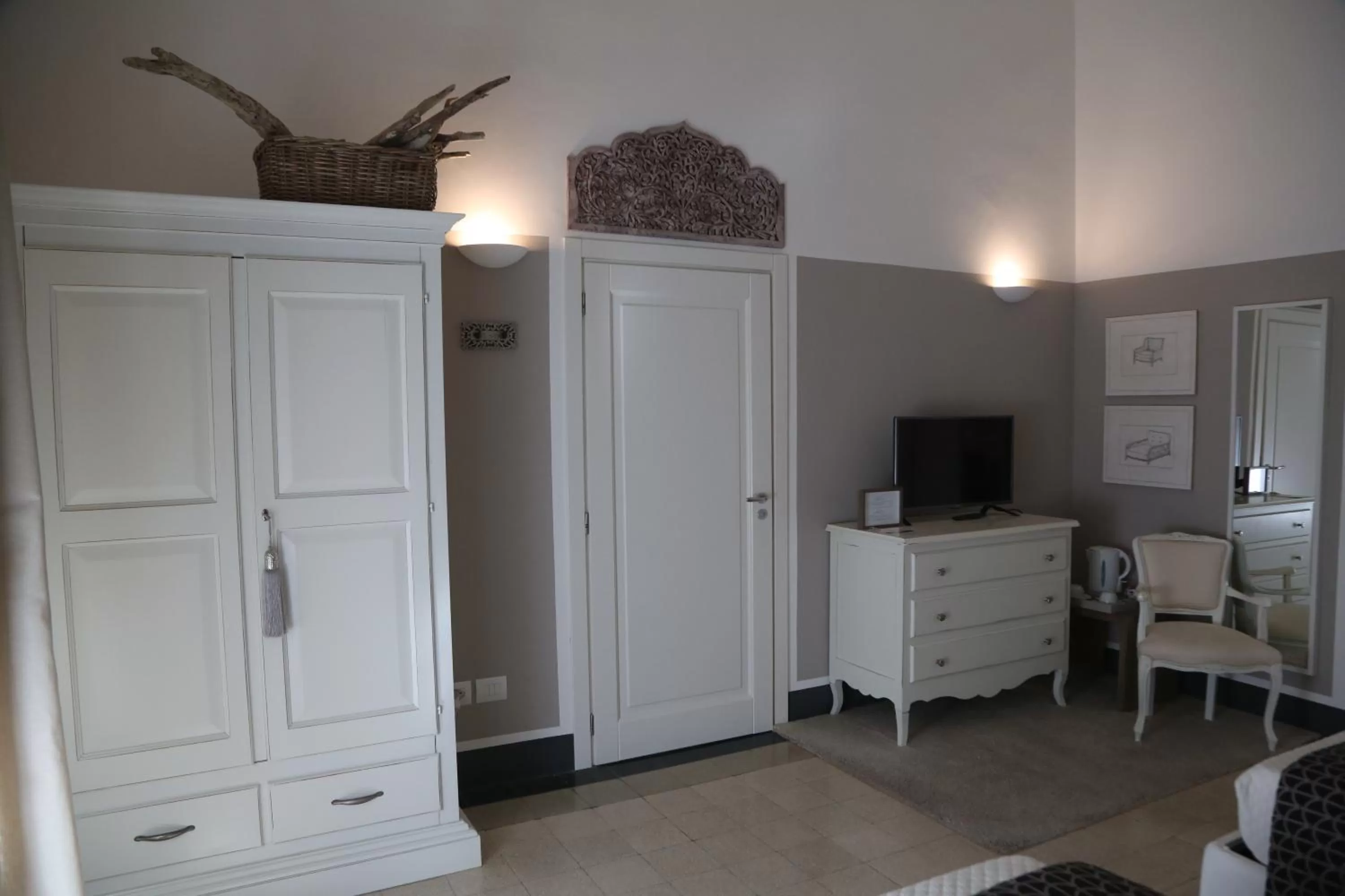 Photo of the whole room in Palazzo Bignami