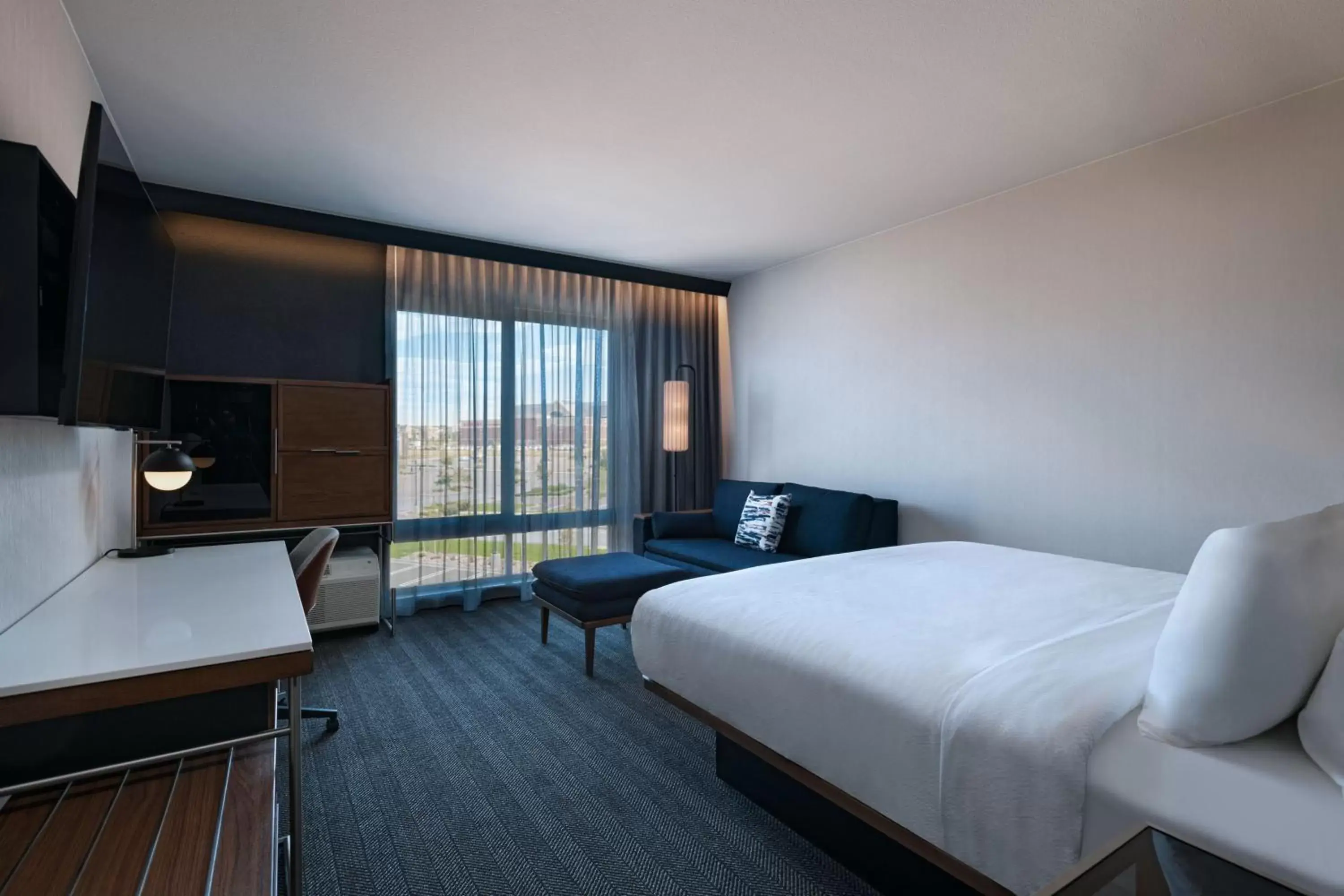 Photo of the whole room in Courtyard by Marriott Colorado Springs North, Air Force Academy