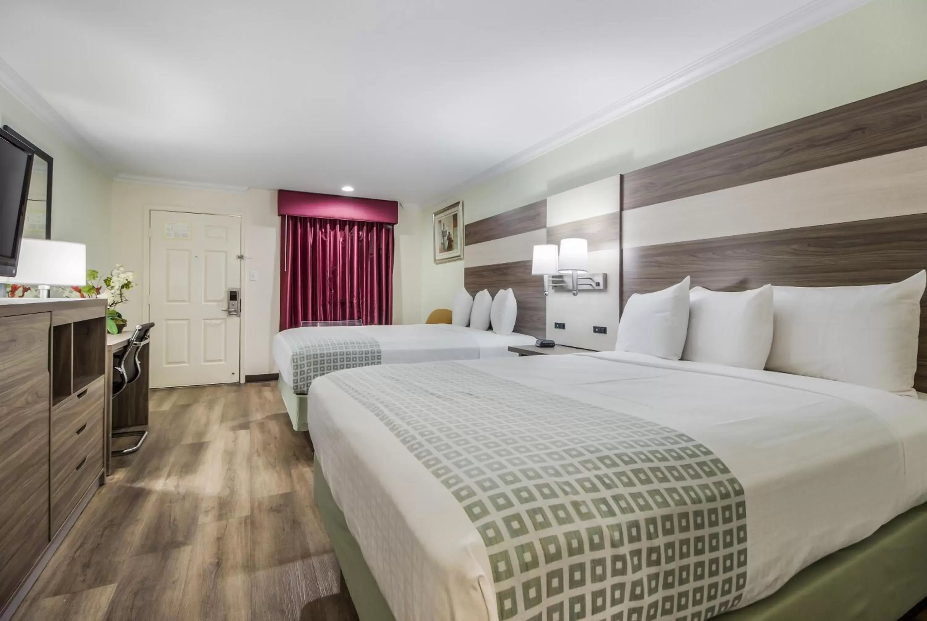 Bed in Americas Best Value Inn Columbus Bed in Americas Best Value Inn Columbus