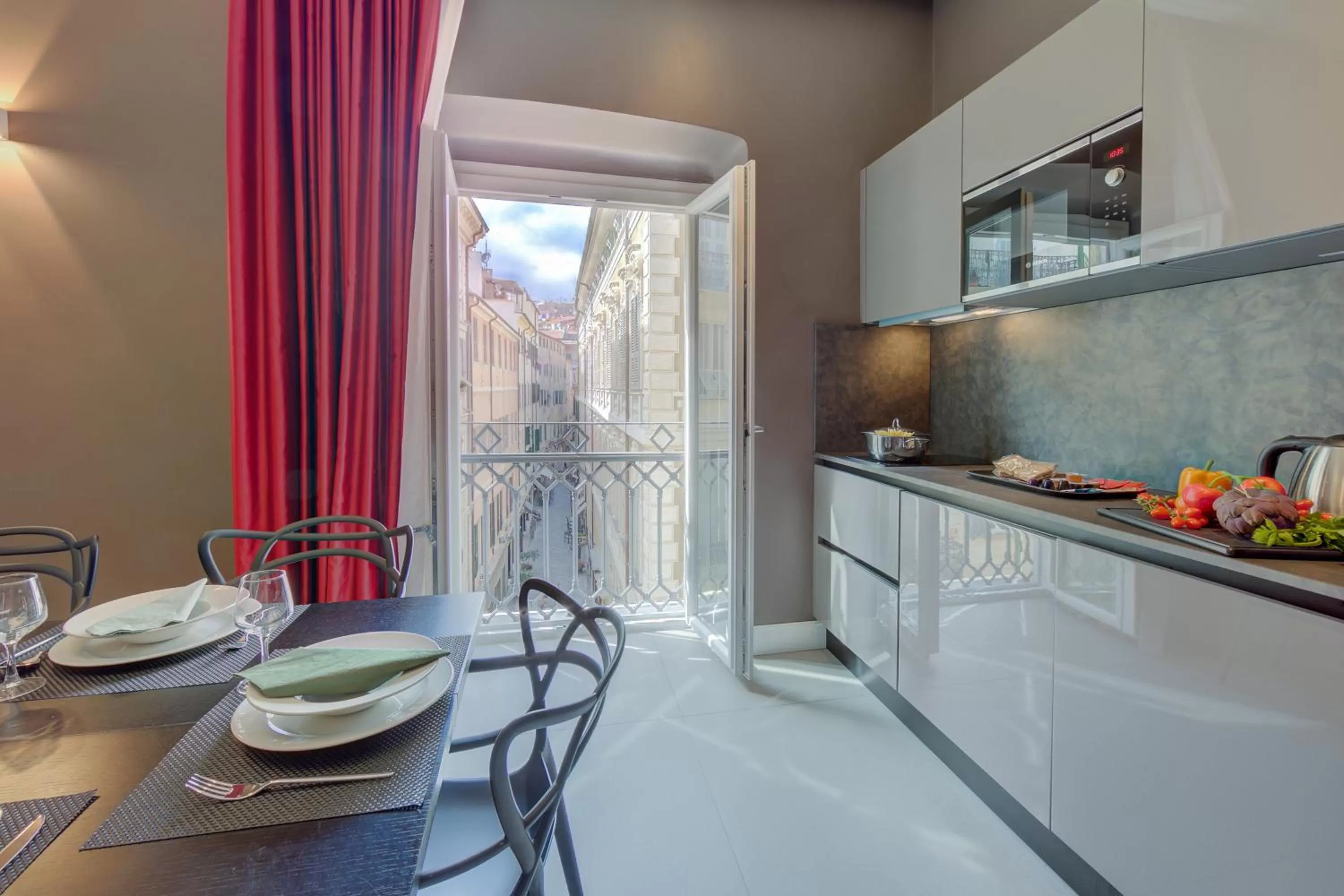 Kitchen or kitchenette, Kitchen/Kitchenette in Boutique Central Apartments- Happy Rentals