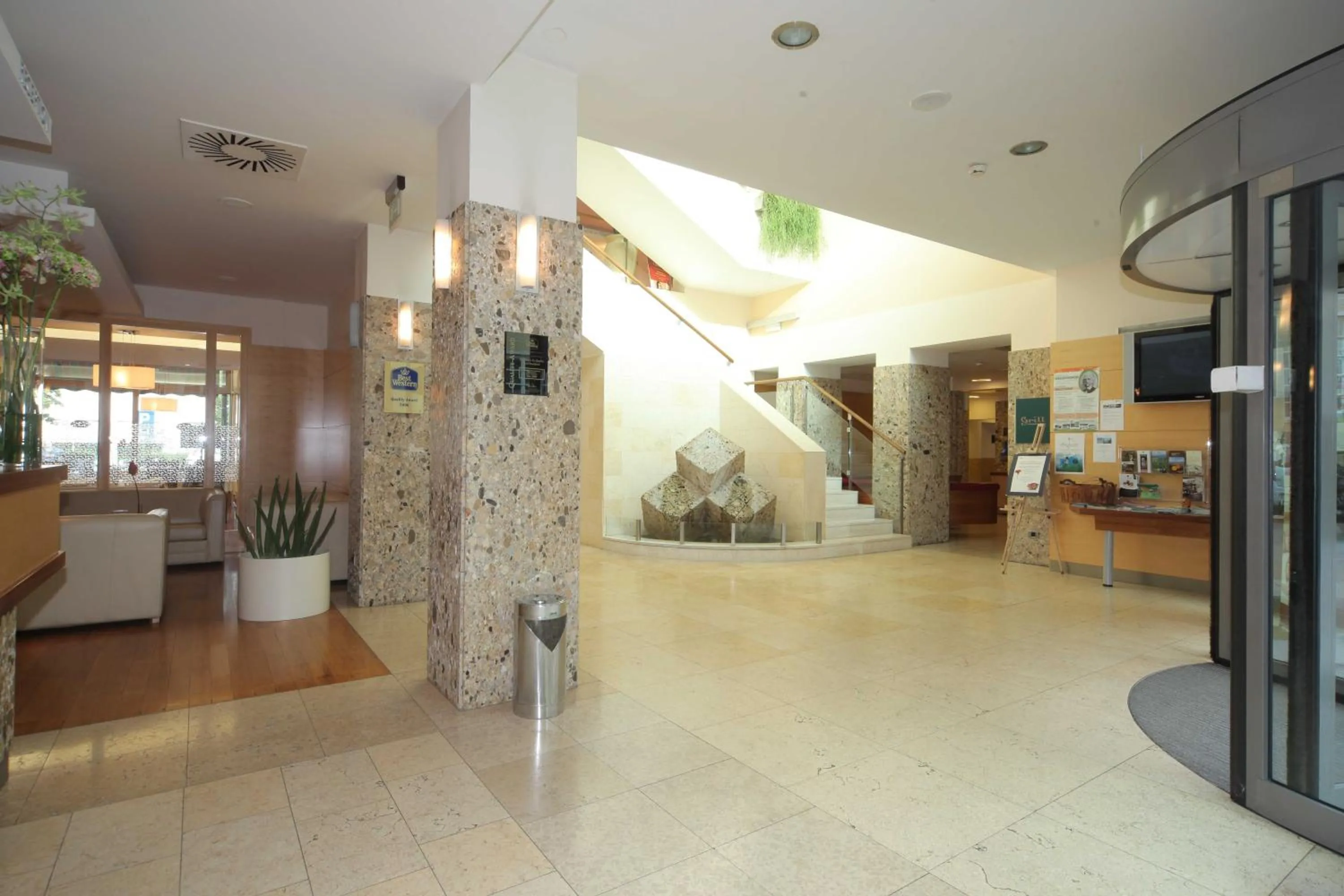 Lobby or reception in Hotel Lovec