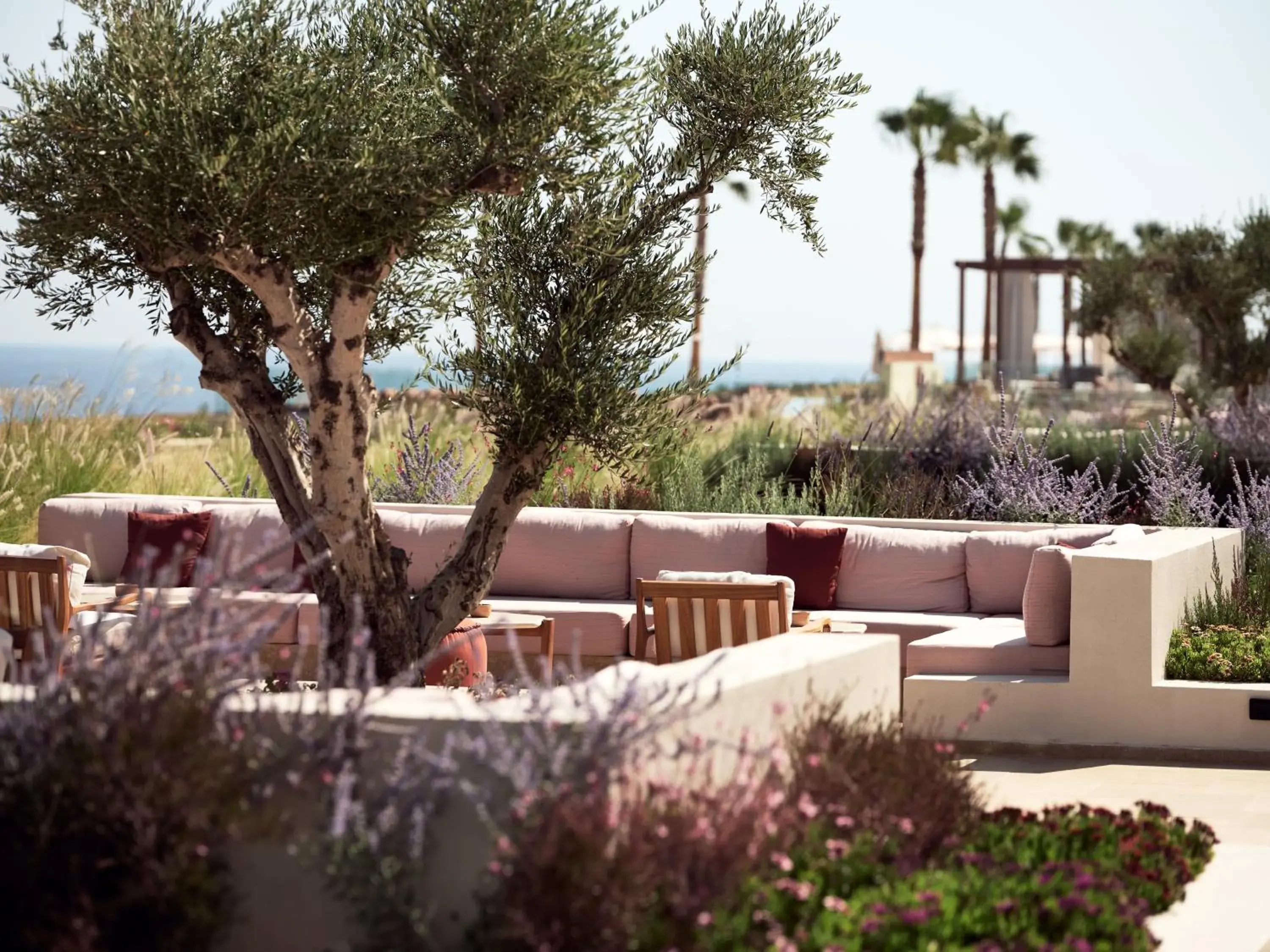 Lounge or bar in The Royal Senses Resort Crete, Curio Collection by Hilton