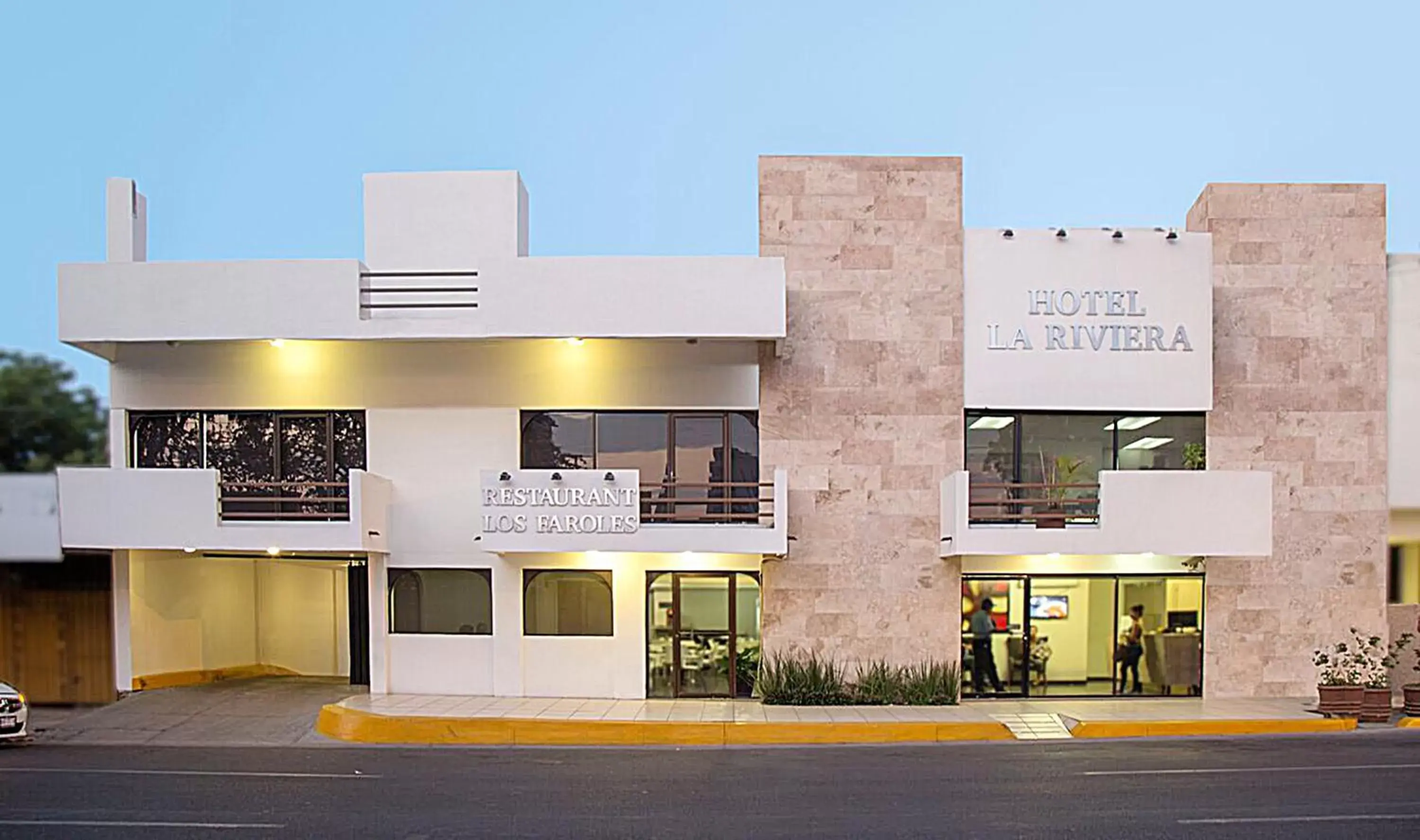 Facade/entrance, Property Building in Hotel La Riviera