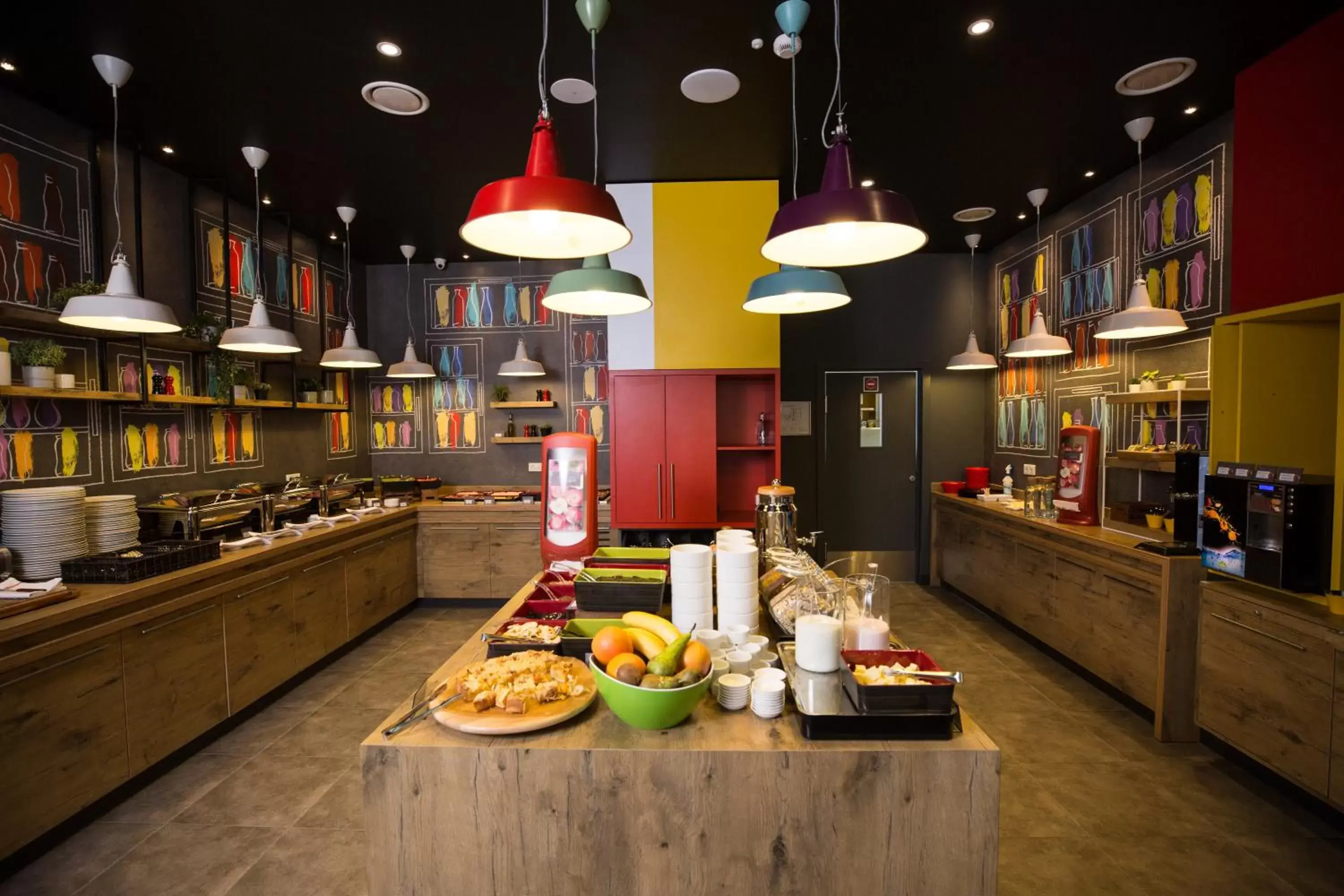 Breakfast, Restaurant/Places to Eat in ibis Vilnius Centre