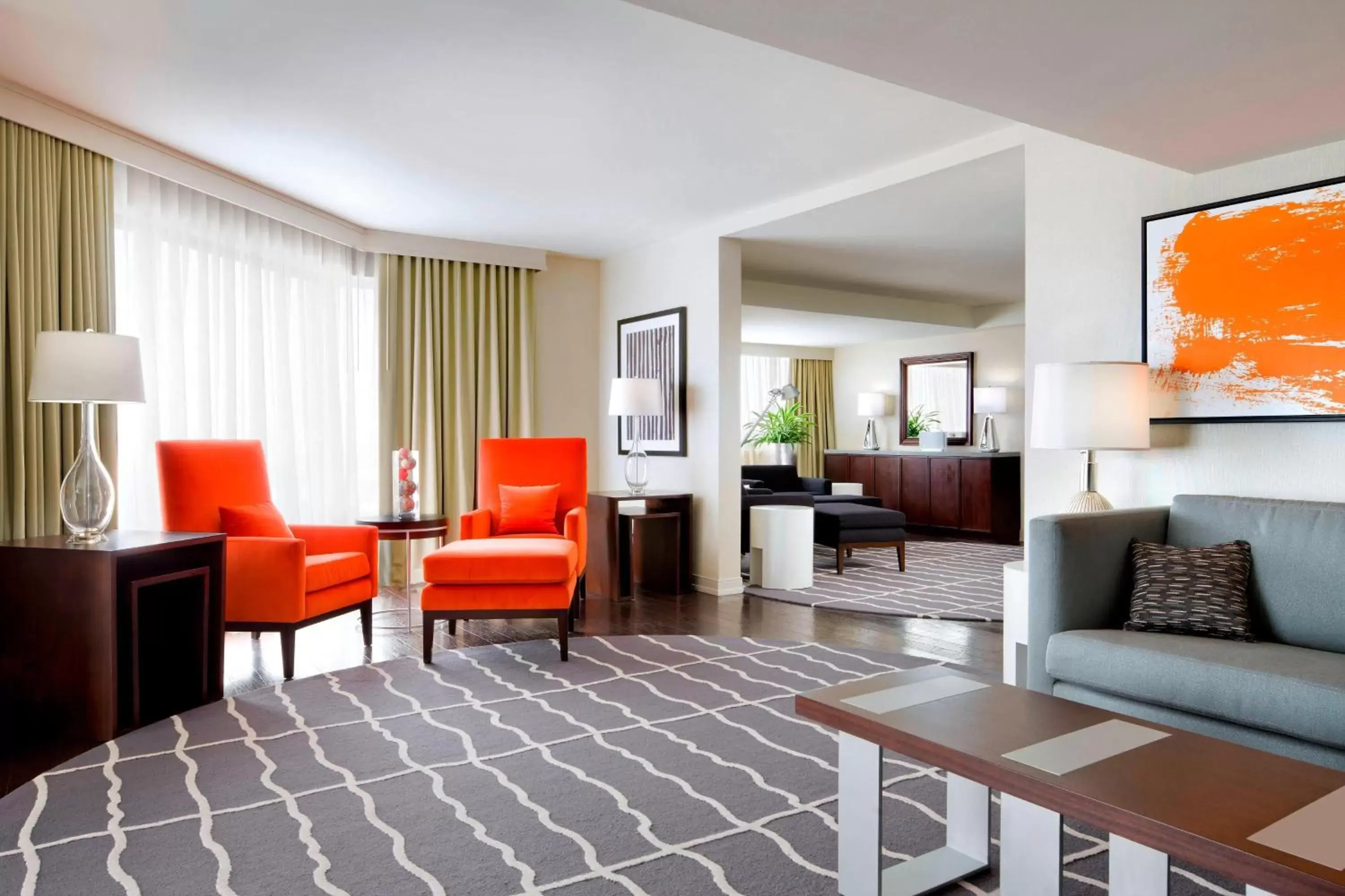 Living room, Seating Area in The Westin Ottawa