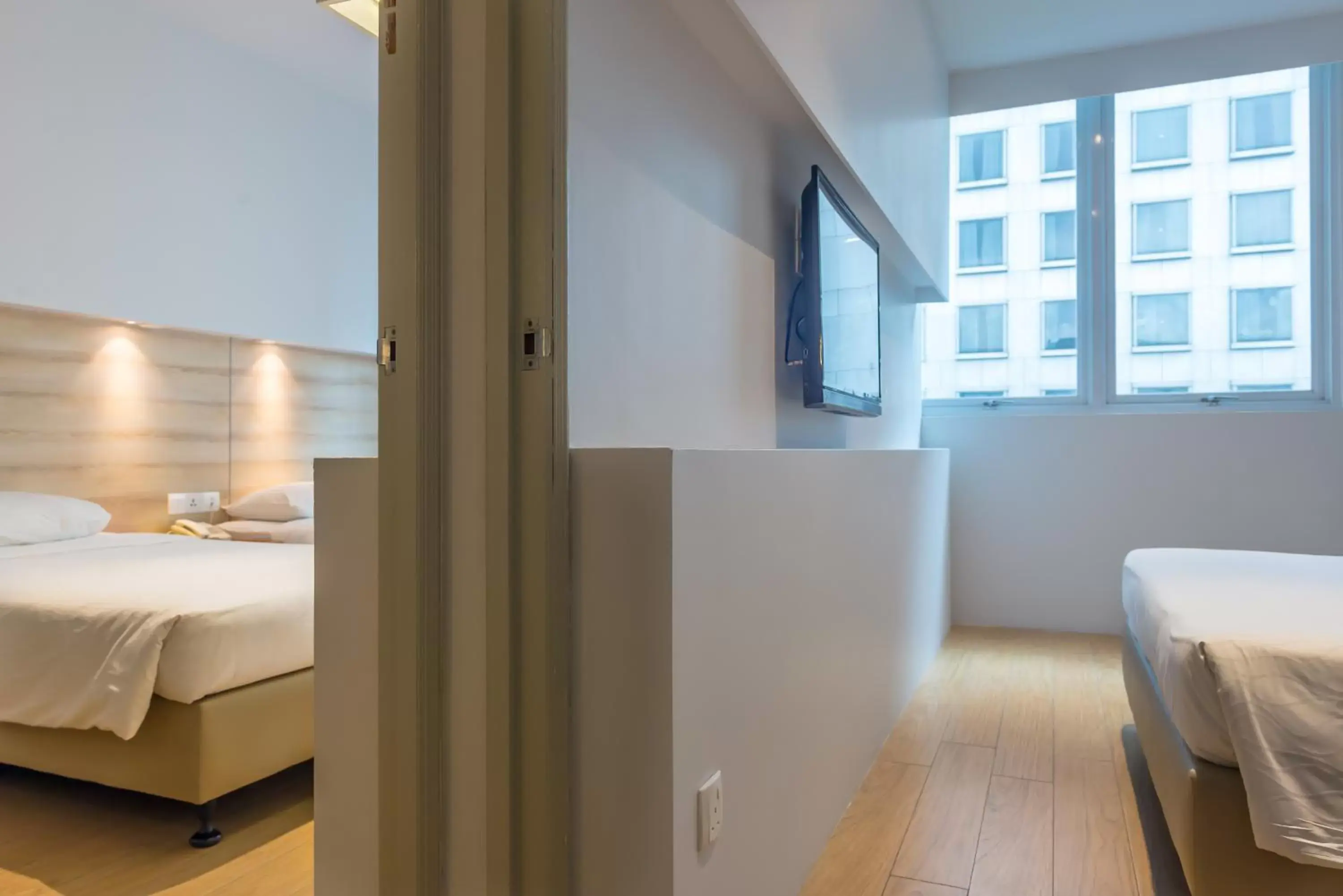 Bedroom, Bed in Summer View Hotel Bedroom, Bed in Summer View Hotel