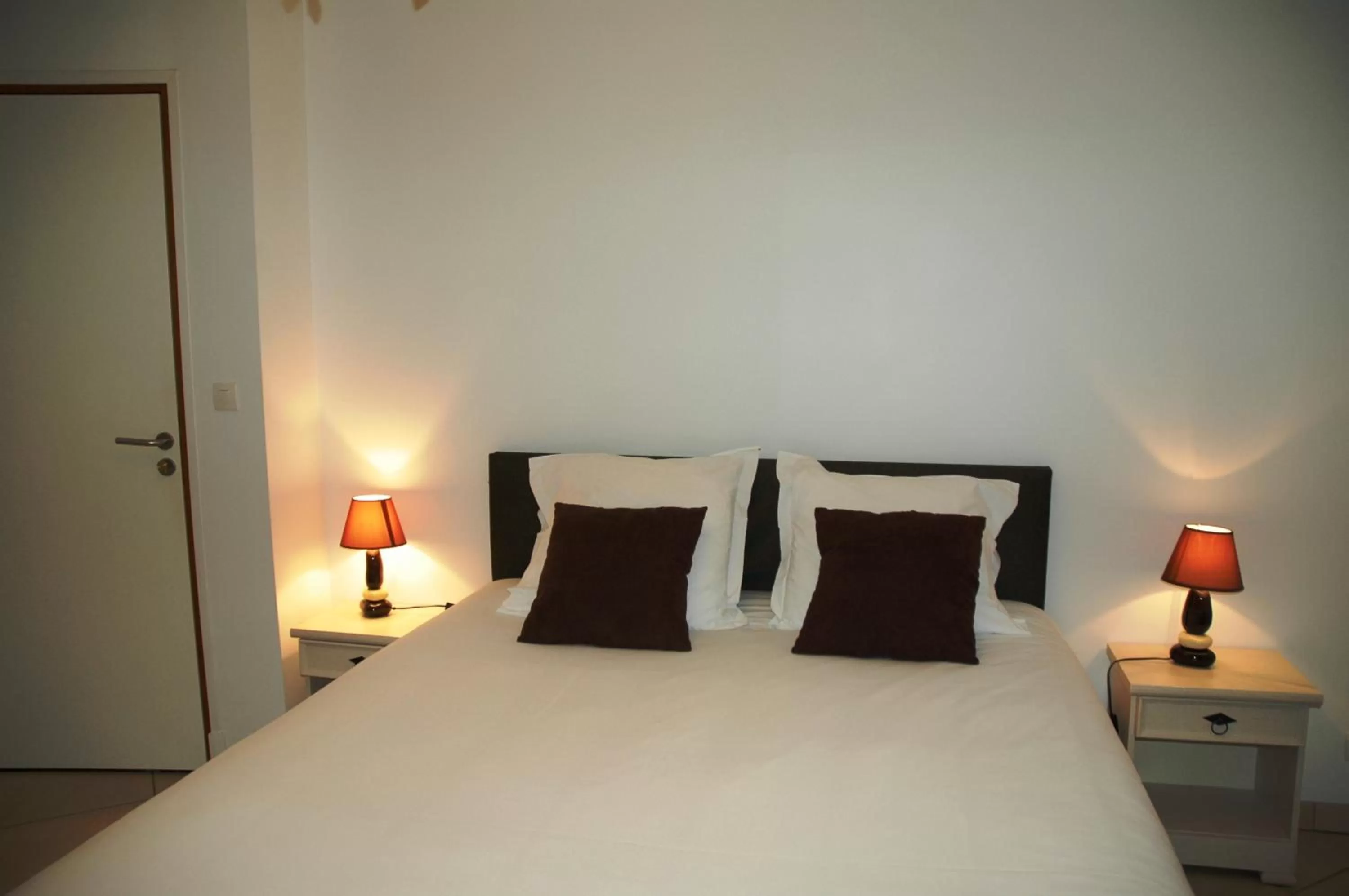 Photo of the whole room, Bed in Chambre d'Hôtes des Ducs