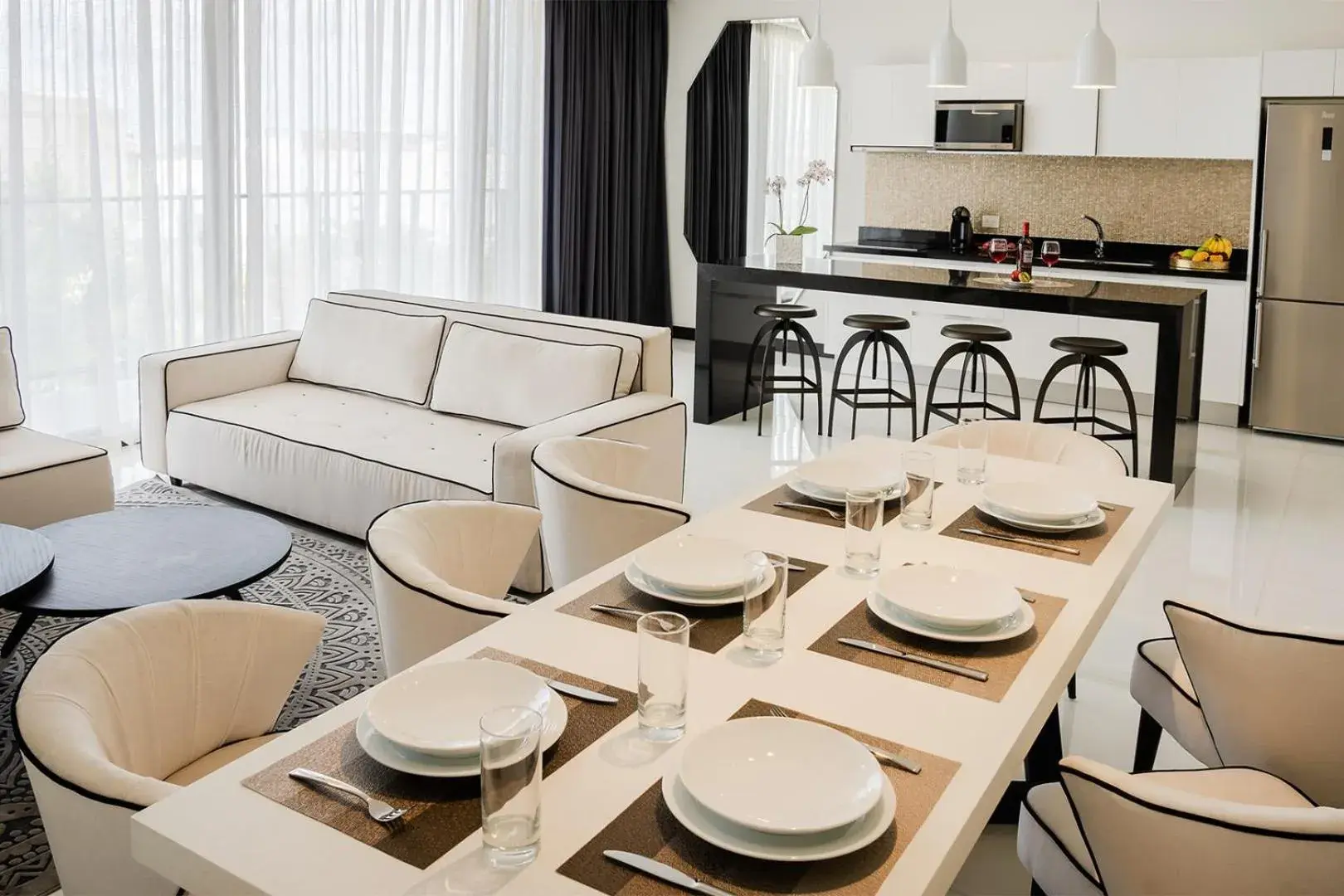 Dining Area in Serenity Hotel Boutique