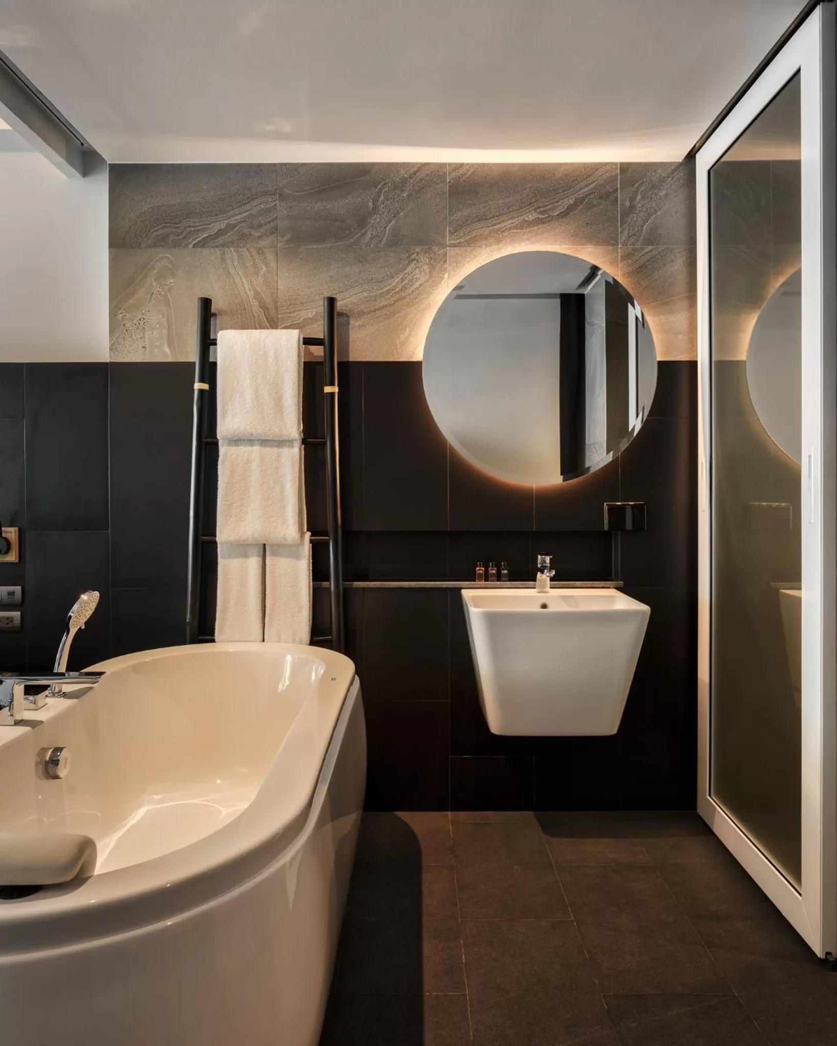 Hot Tub in KIRI HOTEL Chiang Mai