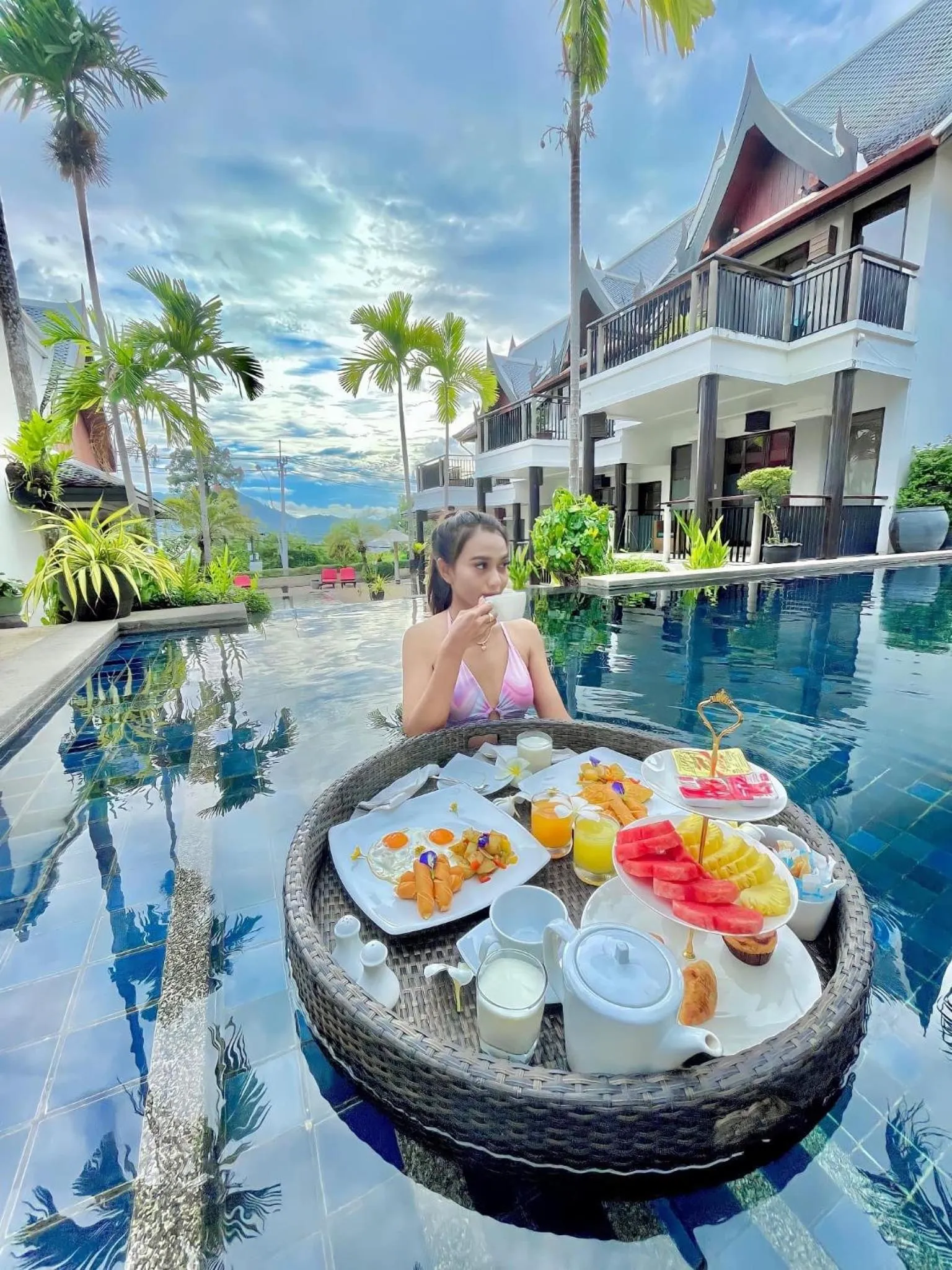 Food and drinks in Baan Yin Dee Boutique Resort Phuket - SHA Plus