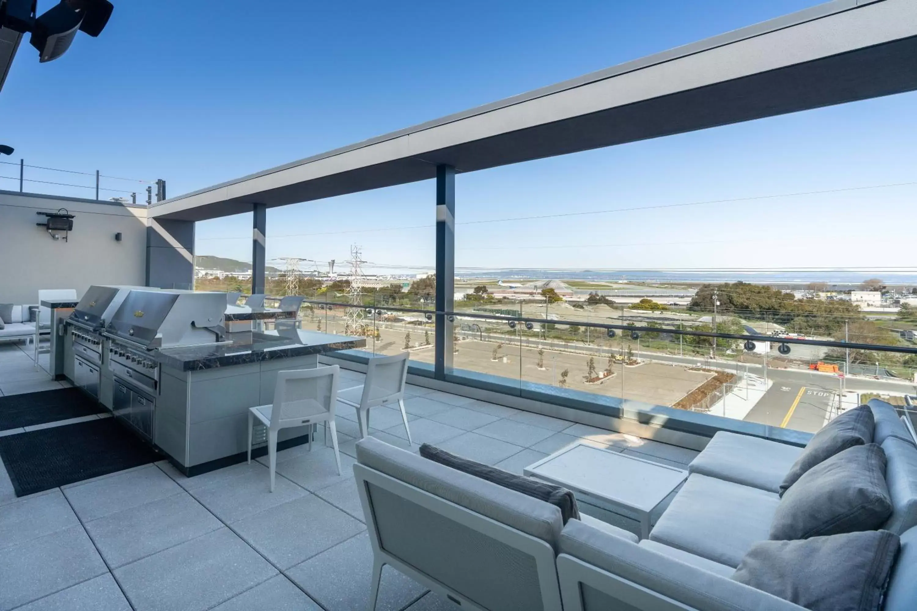 BBQ facilities in Residence Inn by Marriott San Francisco Airport Millbrae Station