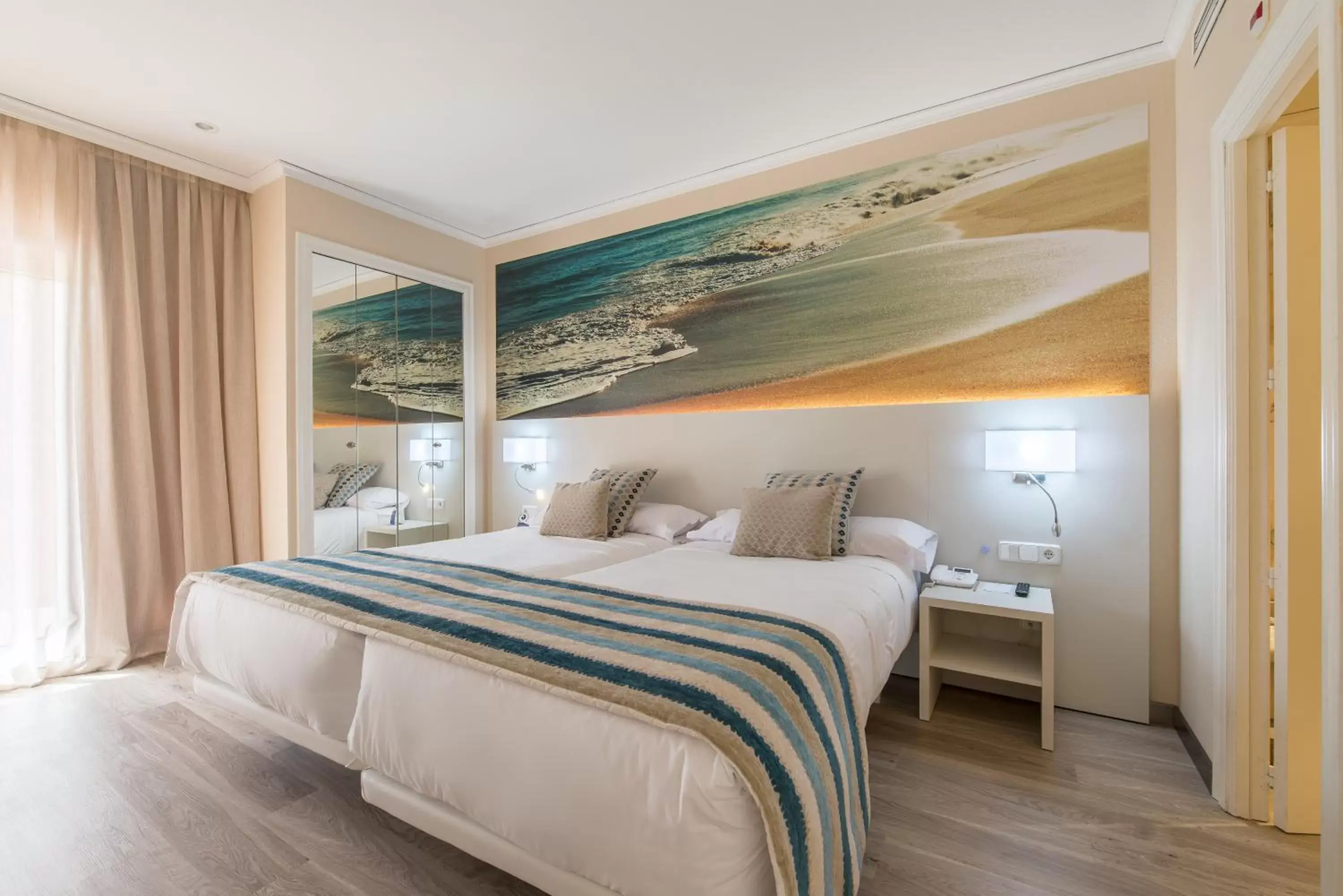 Bedroom, Bed in Oliva Nova Beach & Golf Hotel