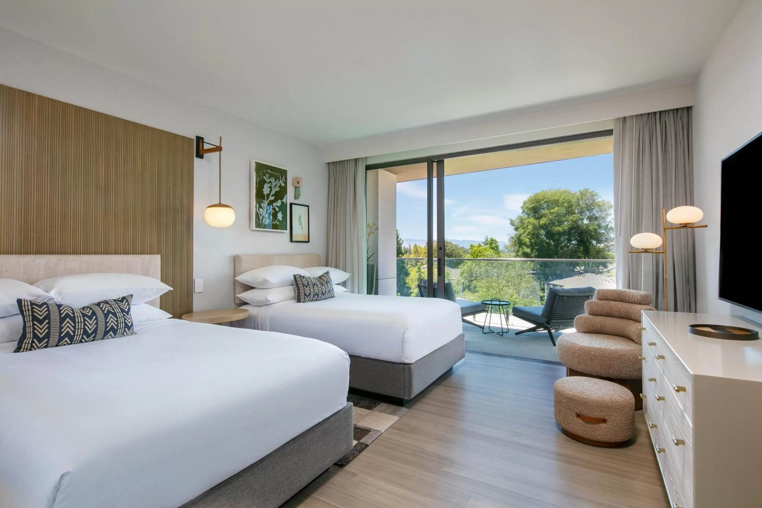 Photo of the whole room, Bed in Hotel Citrine, Palo Alto, a Tribute Portfolio Hotel