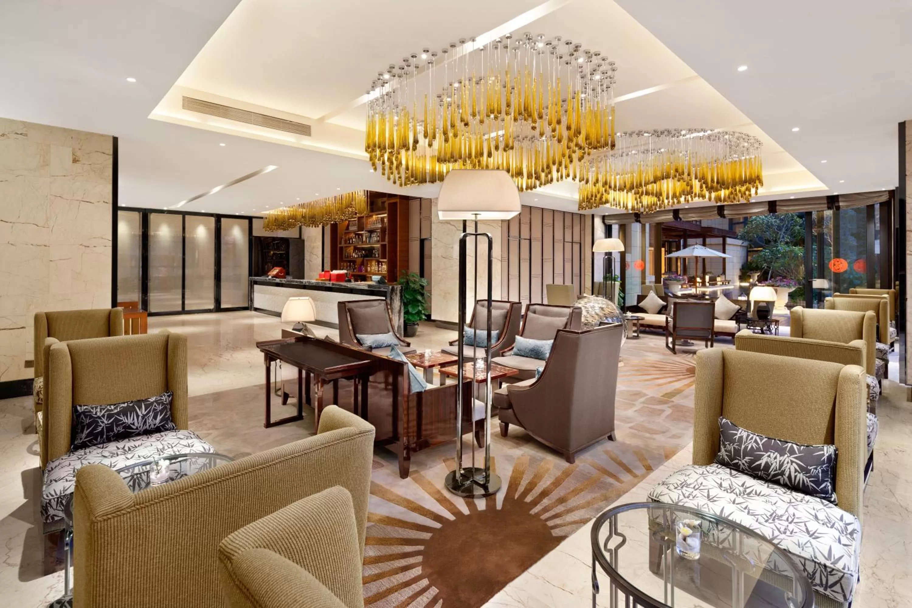 Lounge or bar in Crowne Plaza Sanya City Center by IHG