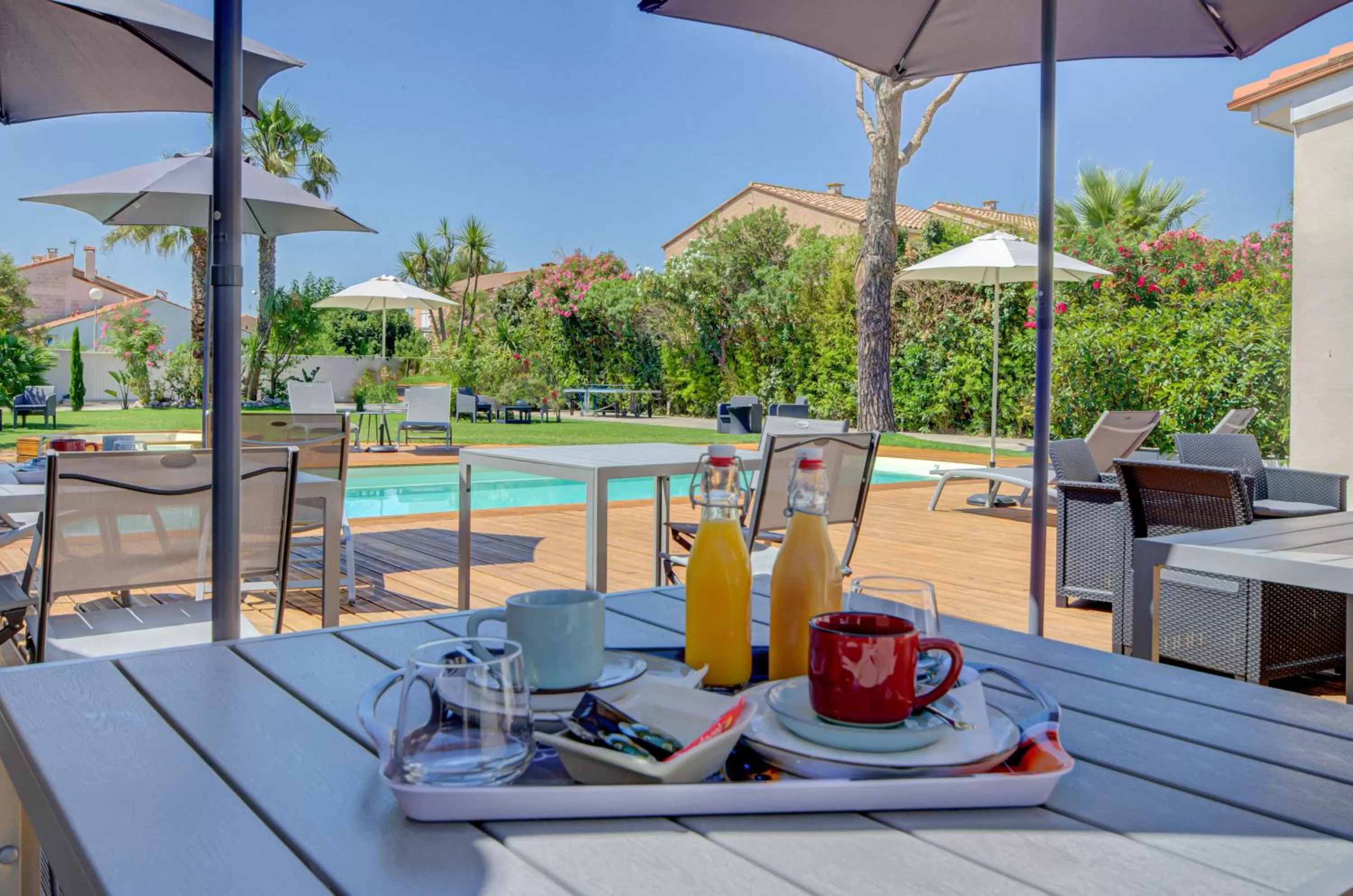 Garden in Domaine Le Courti - Adult only