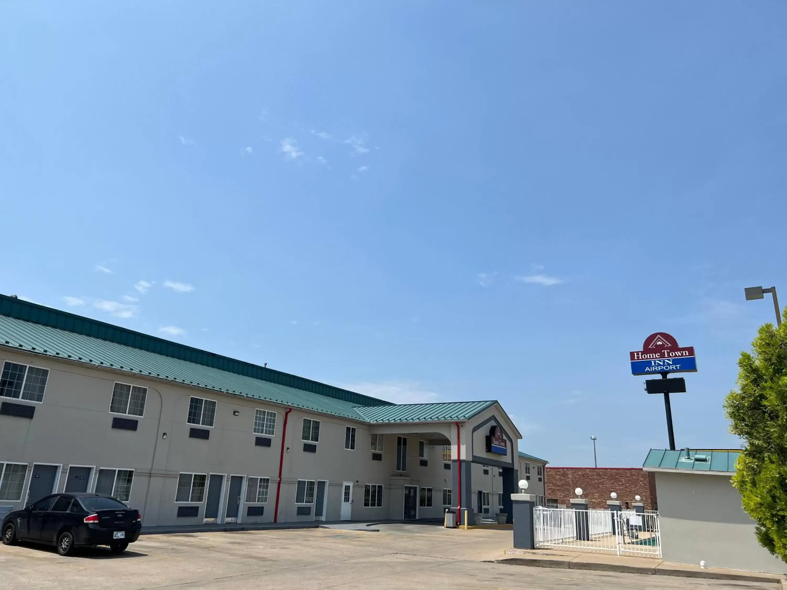 Property Building in Hometown Inn Airport