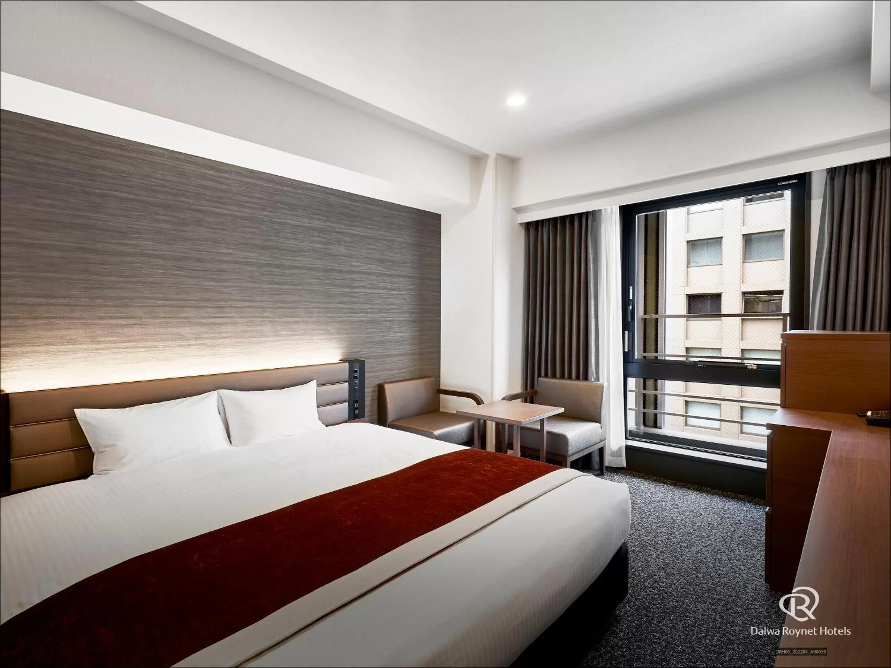 Bedroom, Bed in Daiwa Roynet Hotel KOBE-SANNOMIYA PREMIER