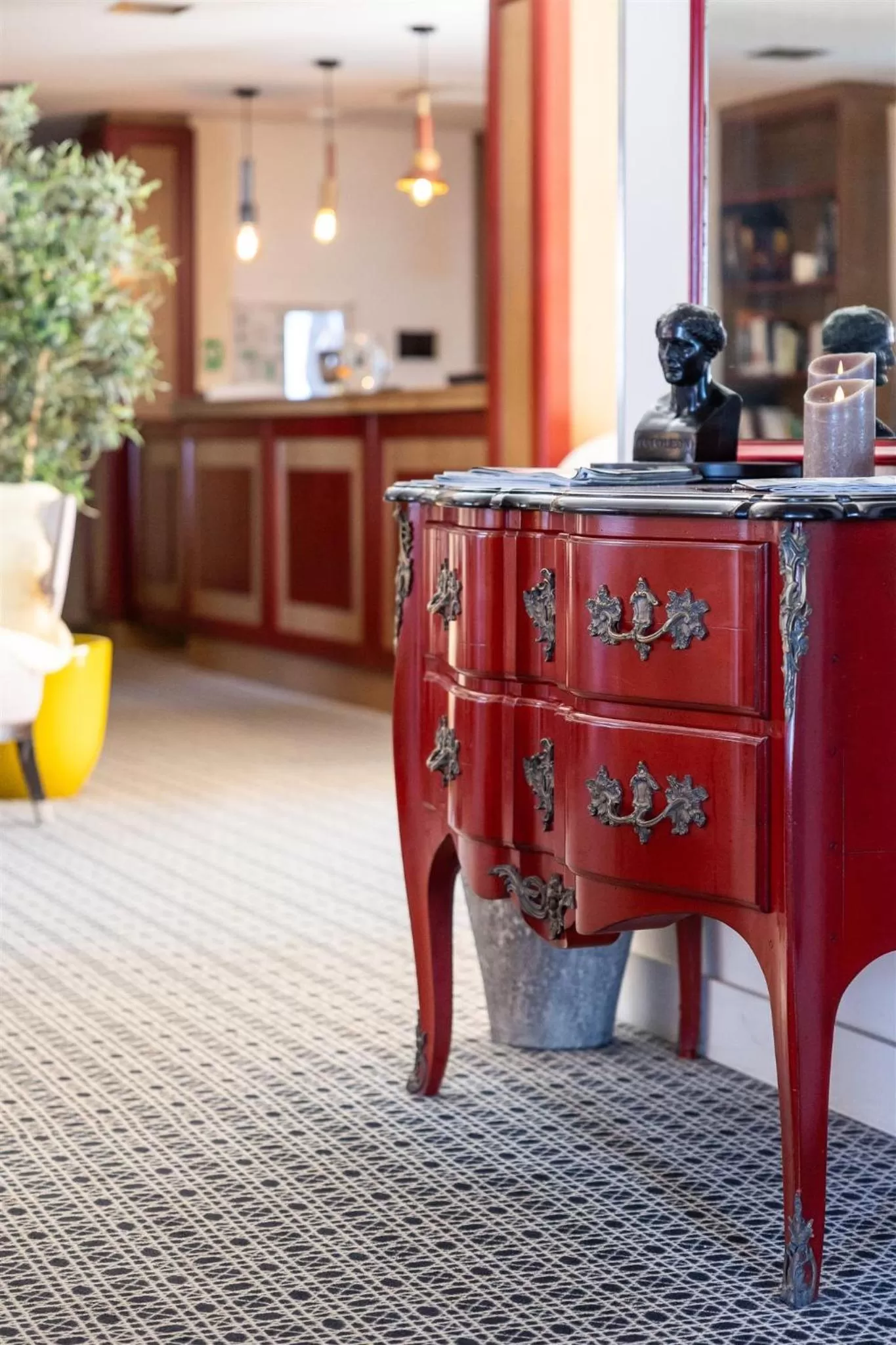 Property building in Hôtel Des Gouverneurs