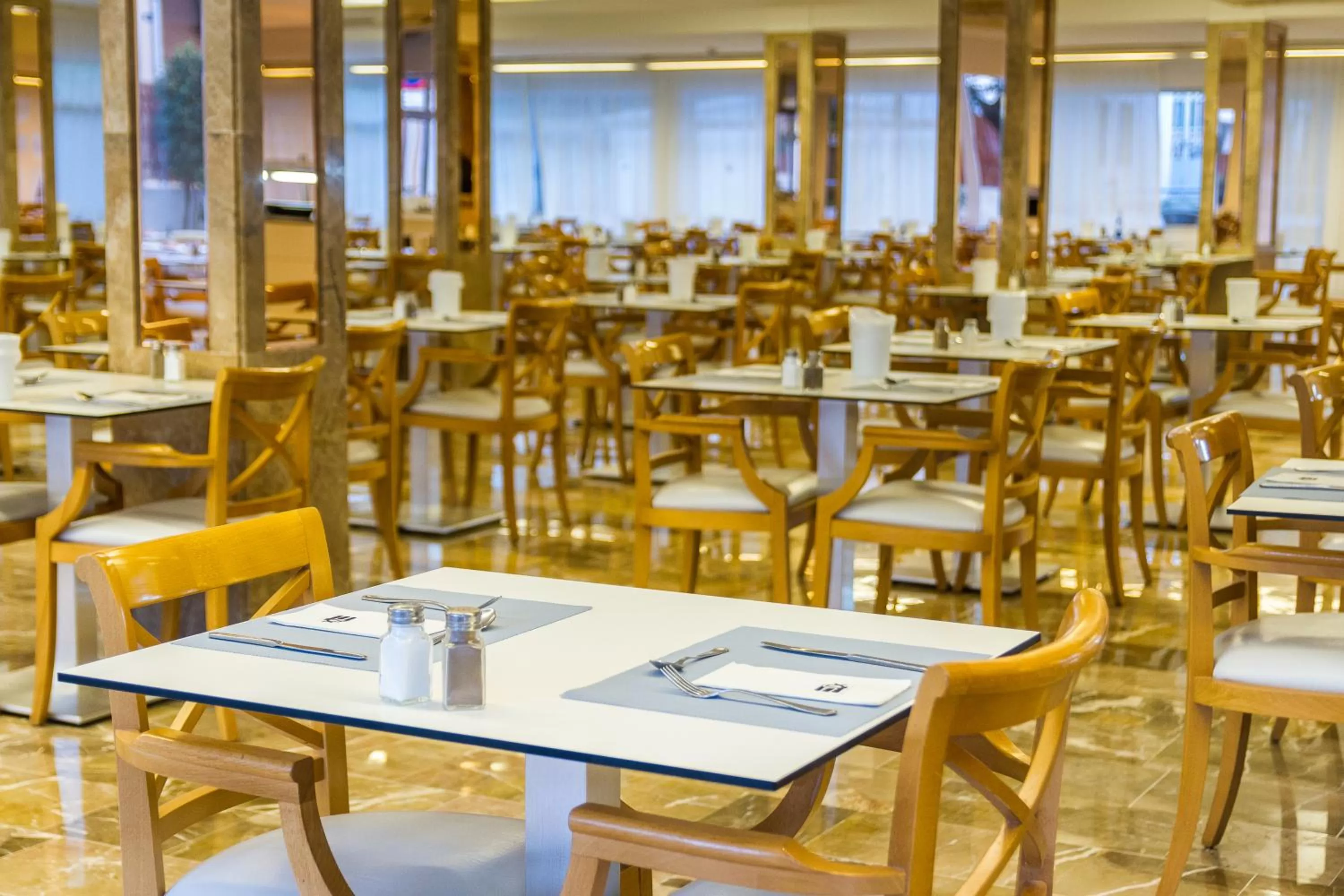 Restaurant/places to eat in Eix Alcudia Hotel Adults Only