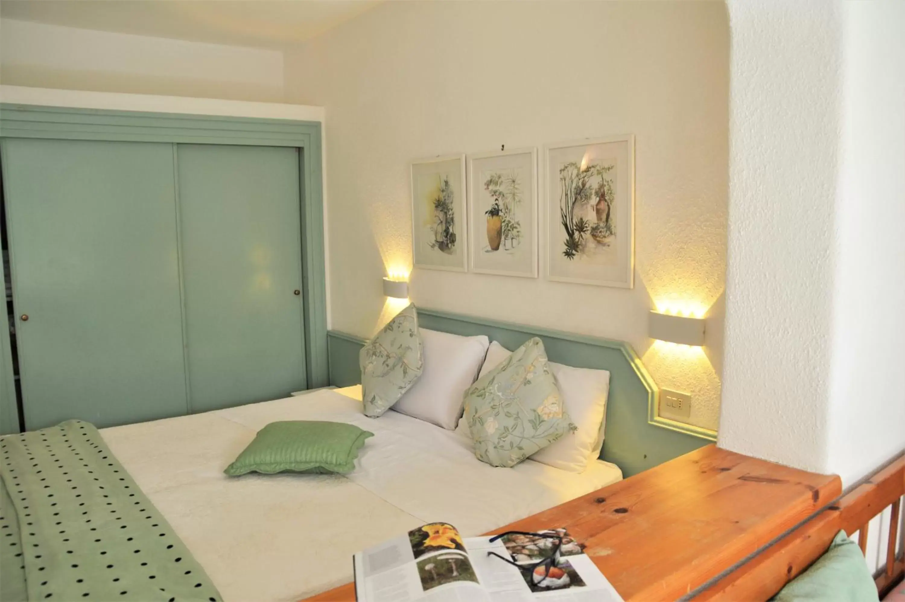Bedroom, Bed in Villa Ravino Aparthotel