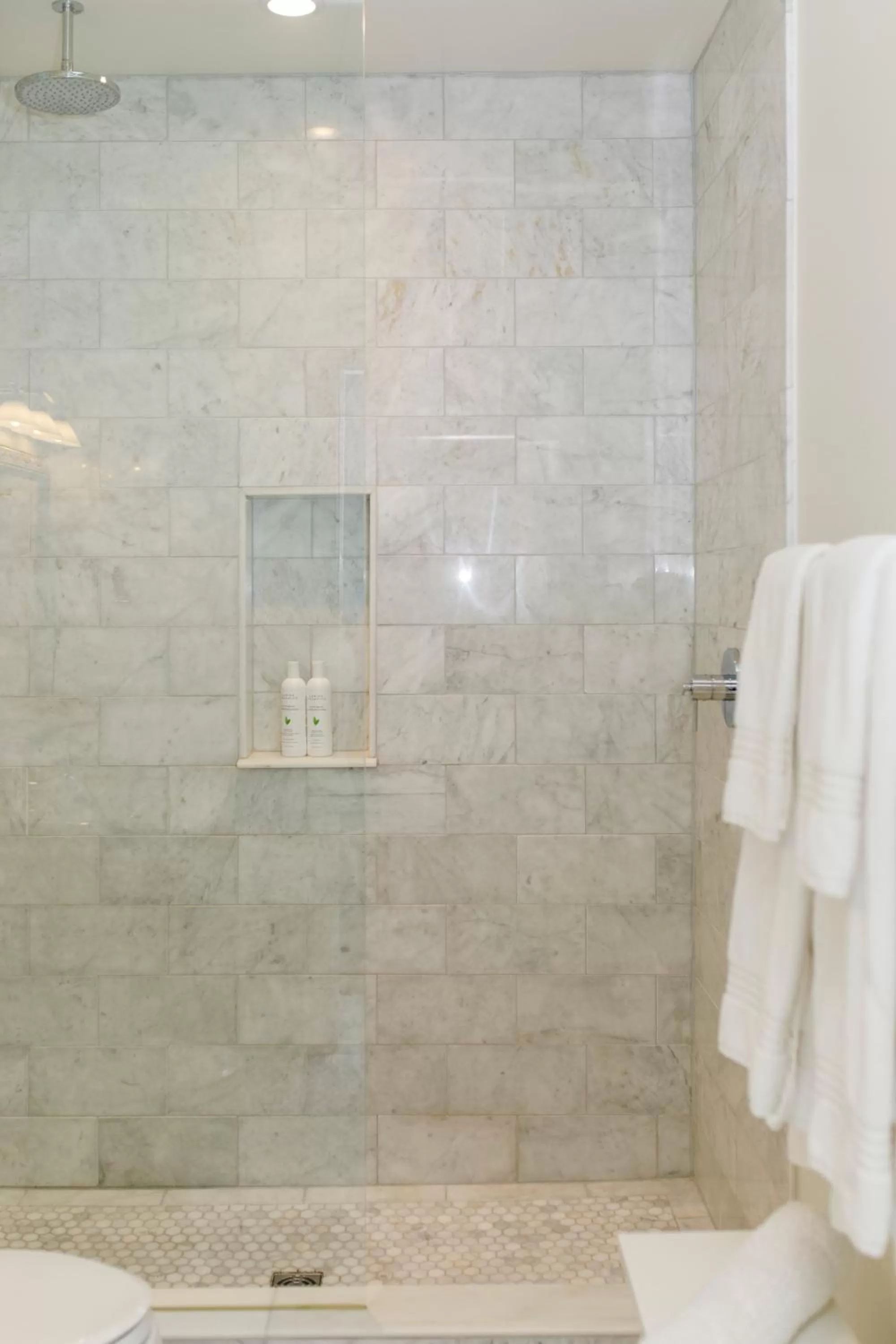 Bathroom in Woodbourne Inn