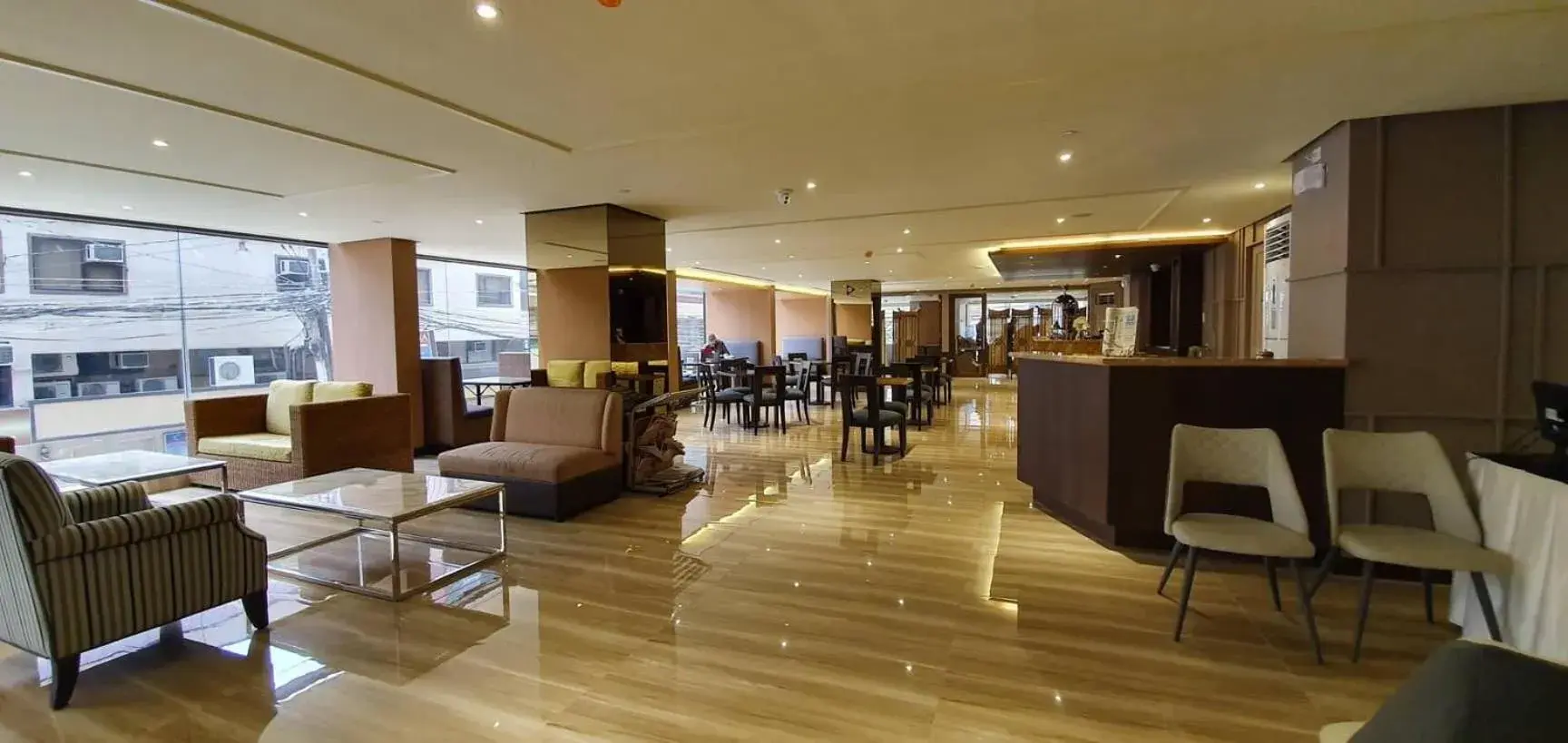 Restaurant/places to eat, Lounge/Bar in Pearl Garden Hotel