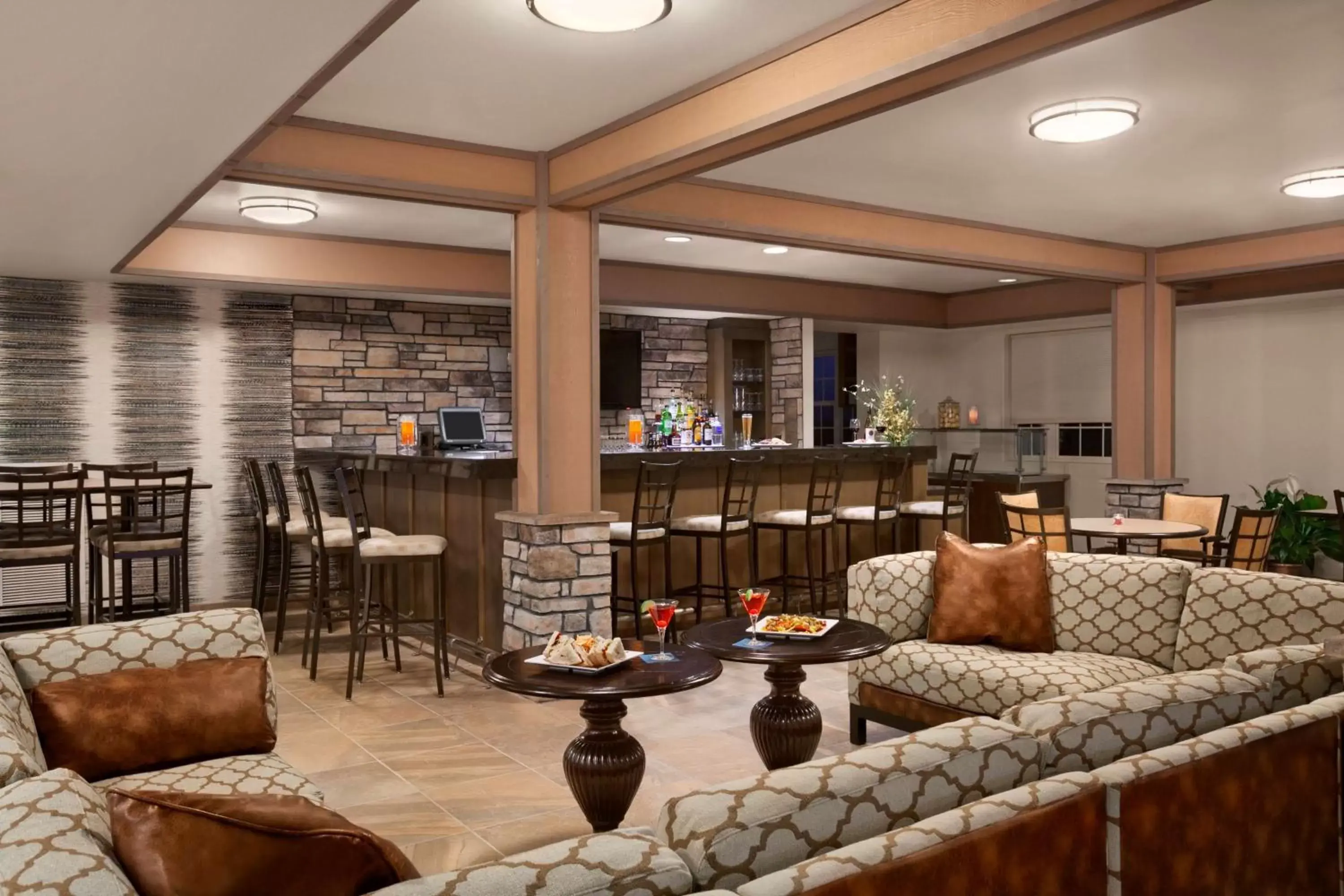 Lounge or bar, Lounge/Bar in Hyatt House Minot- North Dakota