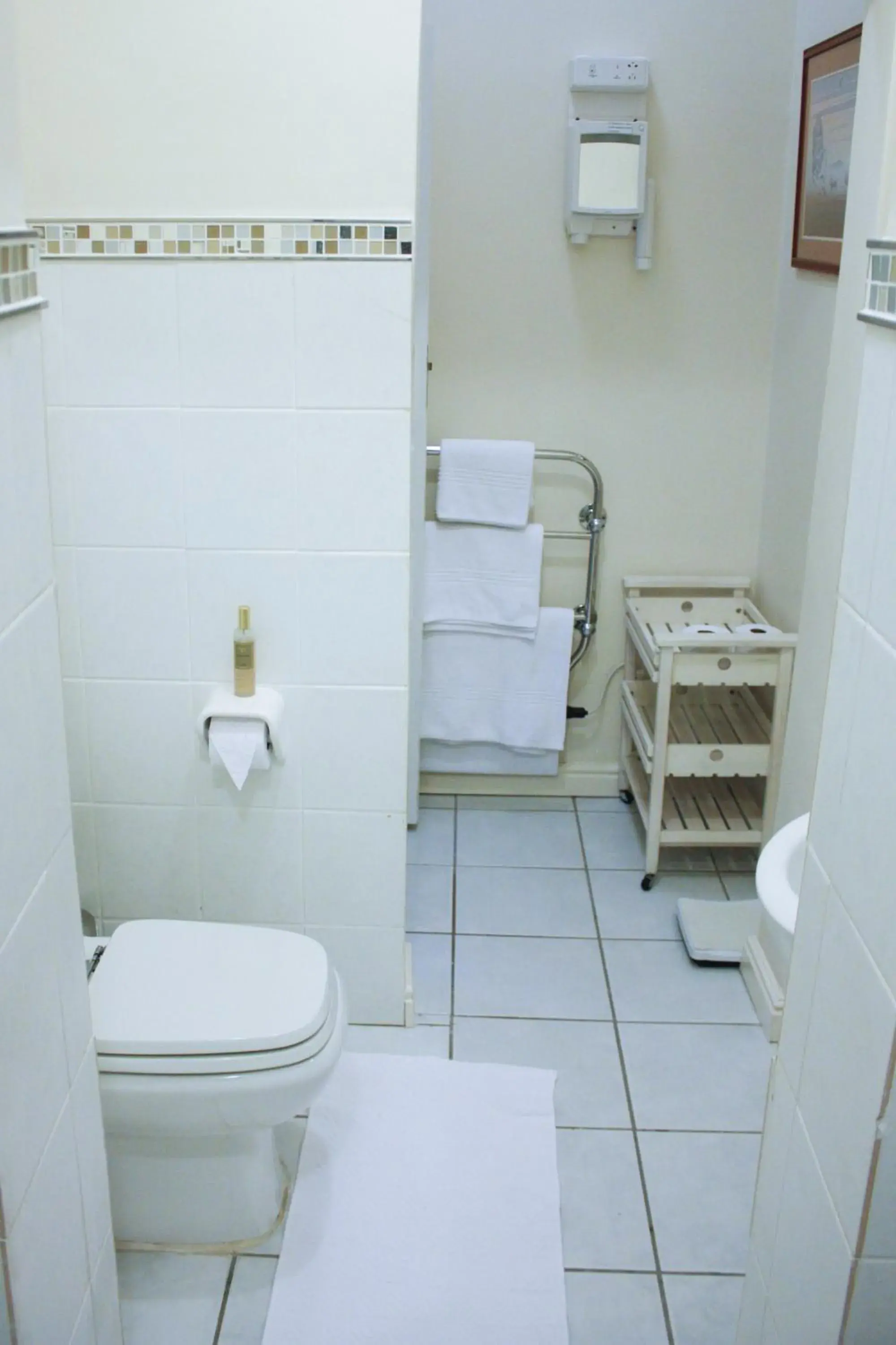 Bathroom in Riversong Guest House