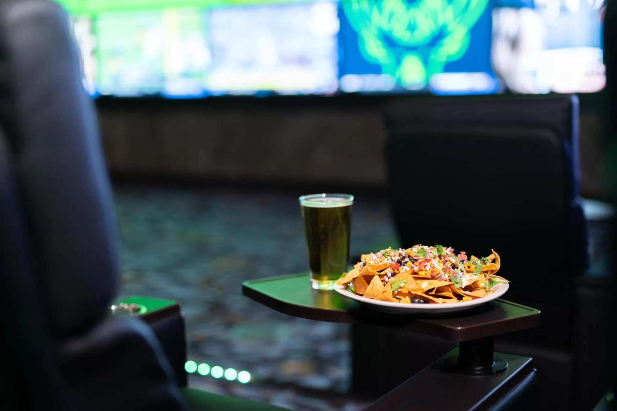 Lounge or bar in Holiday Inn Resort Deadwood Mountain Grand by IHG