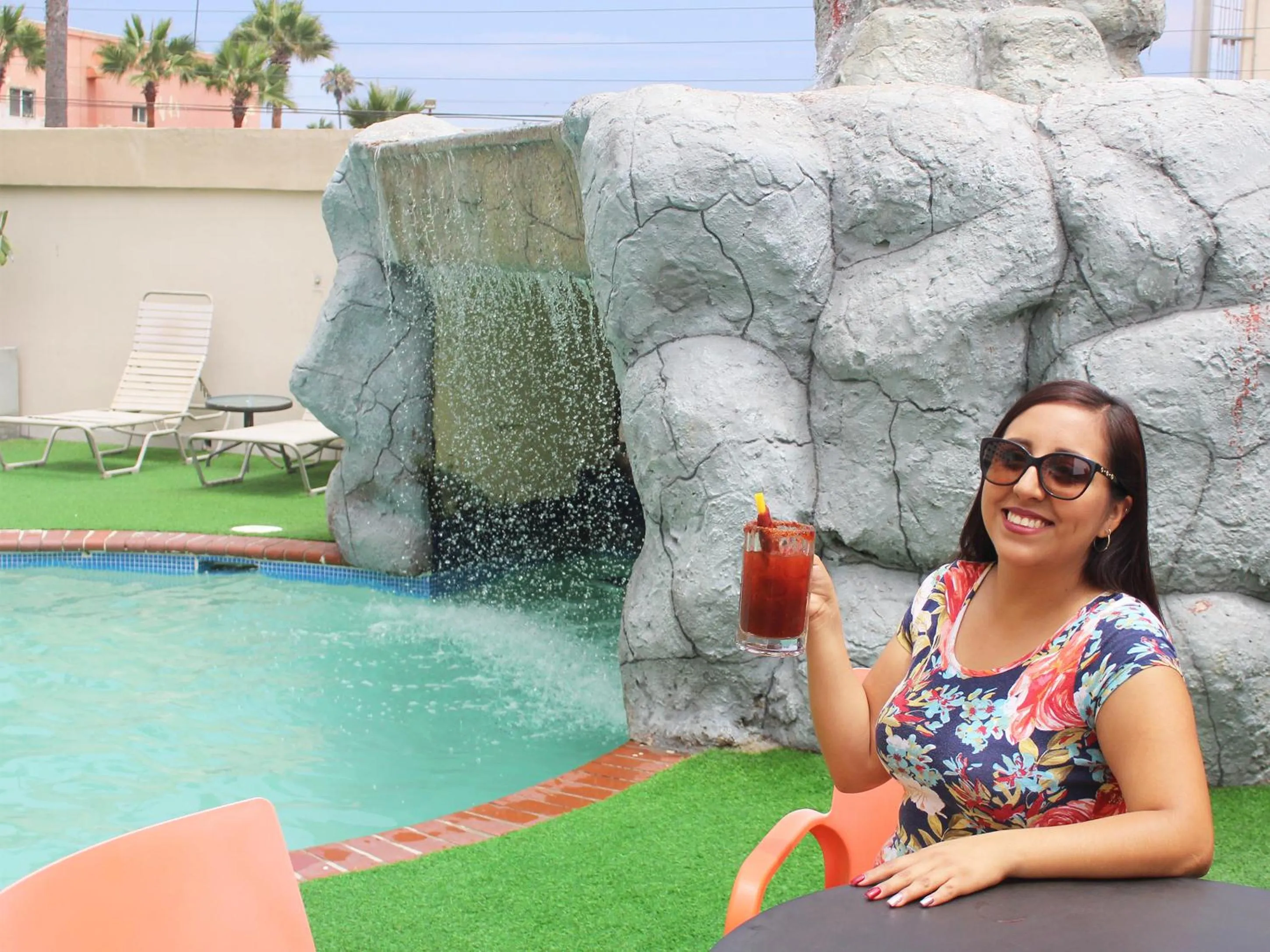 Guests in Hotel Corona Plaza