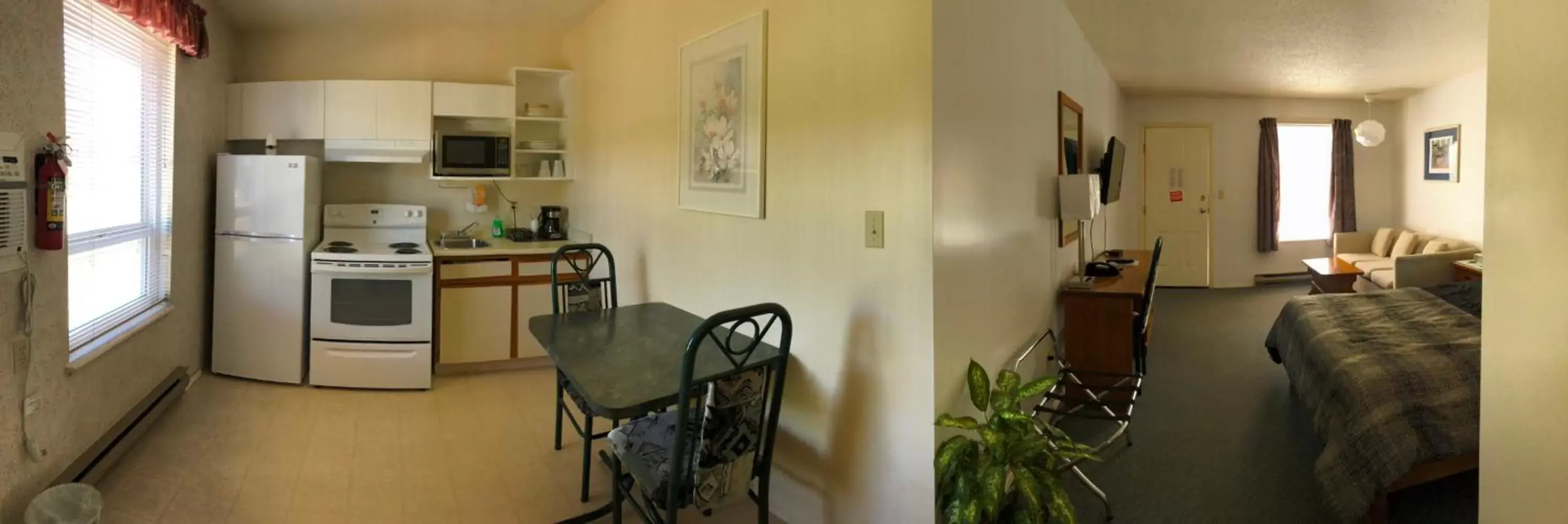 Dining Area in Chase Country Inn