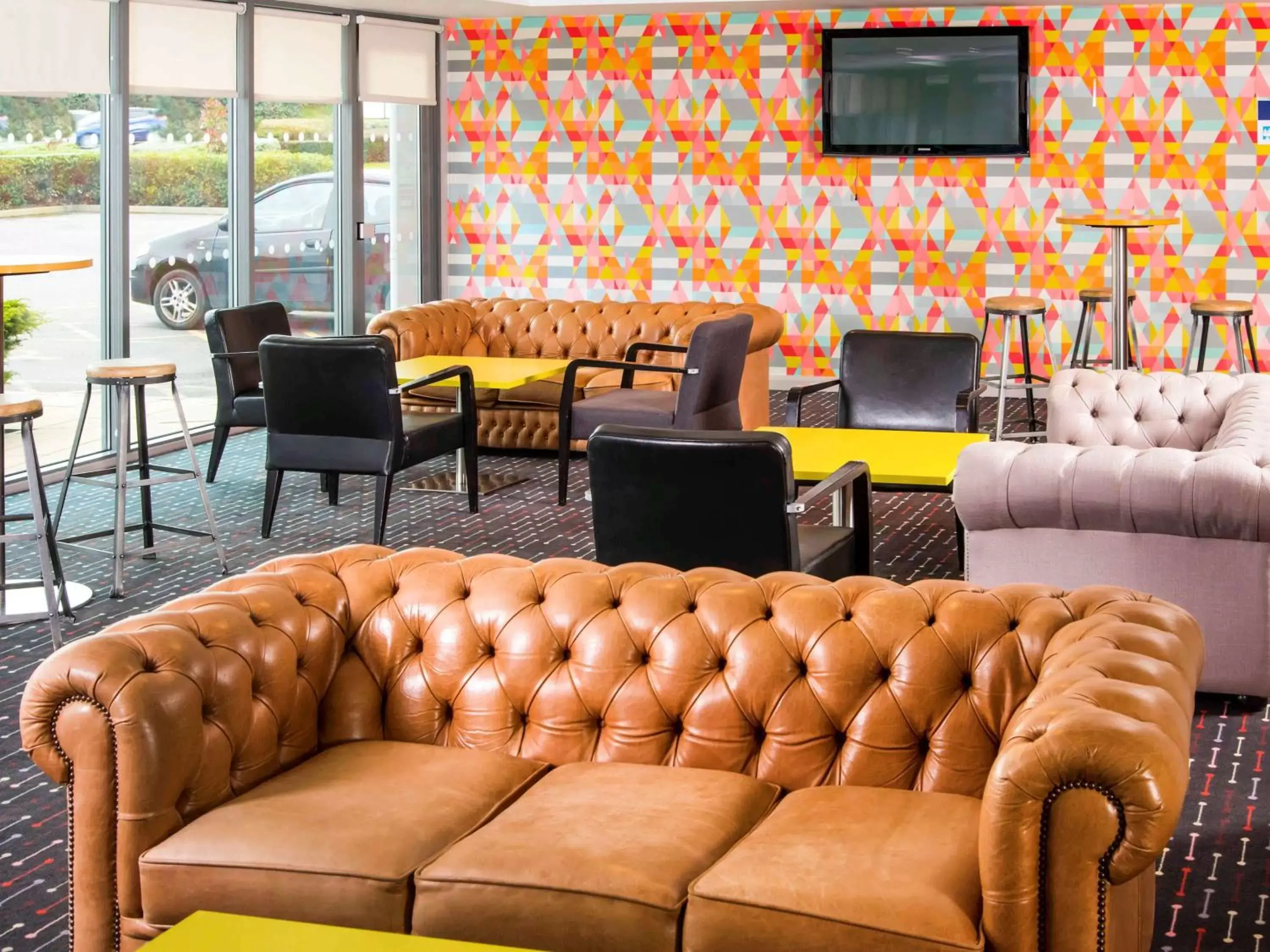 Lounge or bar, Lounge/Bar in ibis Styles Barnsley