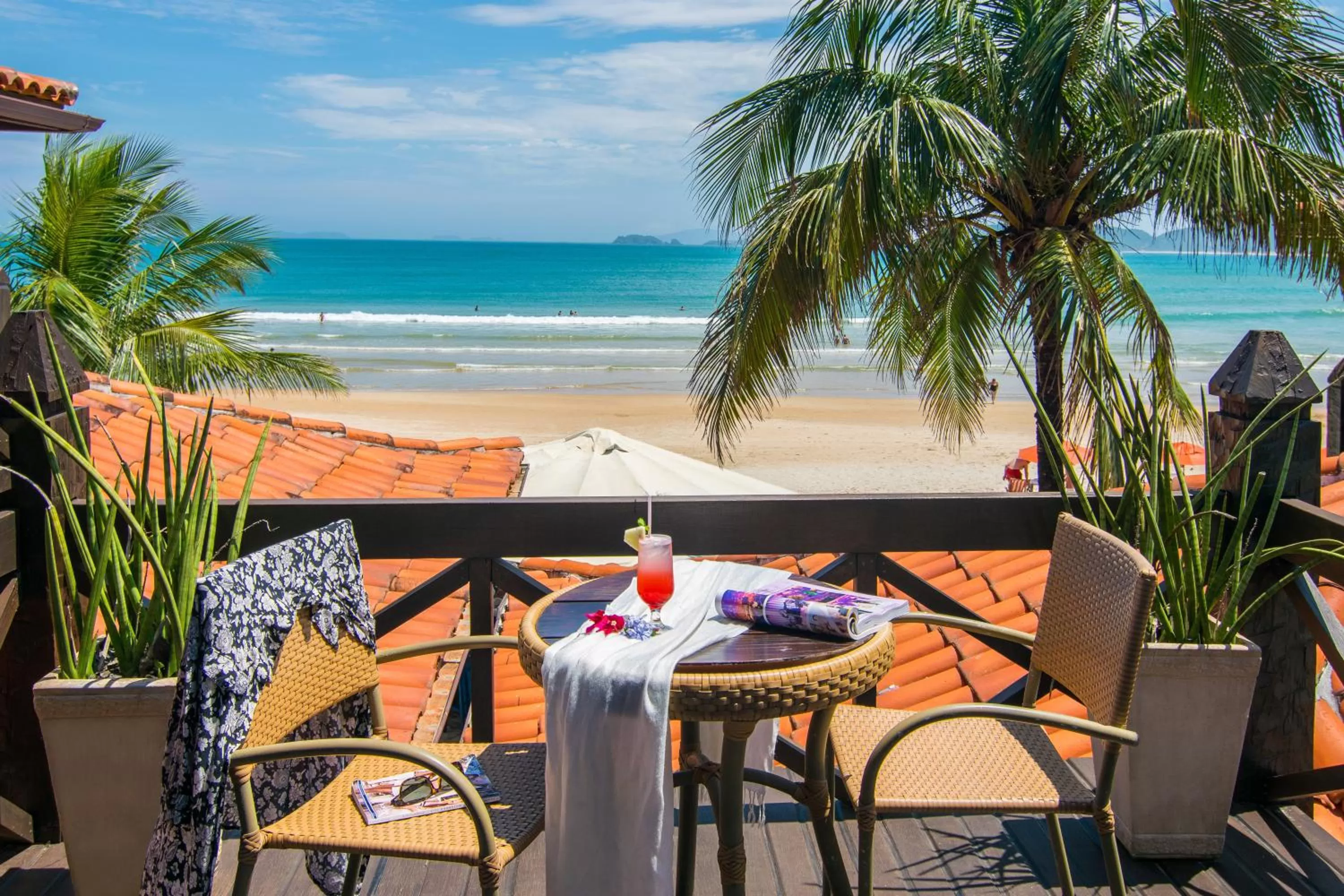 Deluxe Double Room with Side Sea View in Chez Pitu Praia Hotel