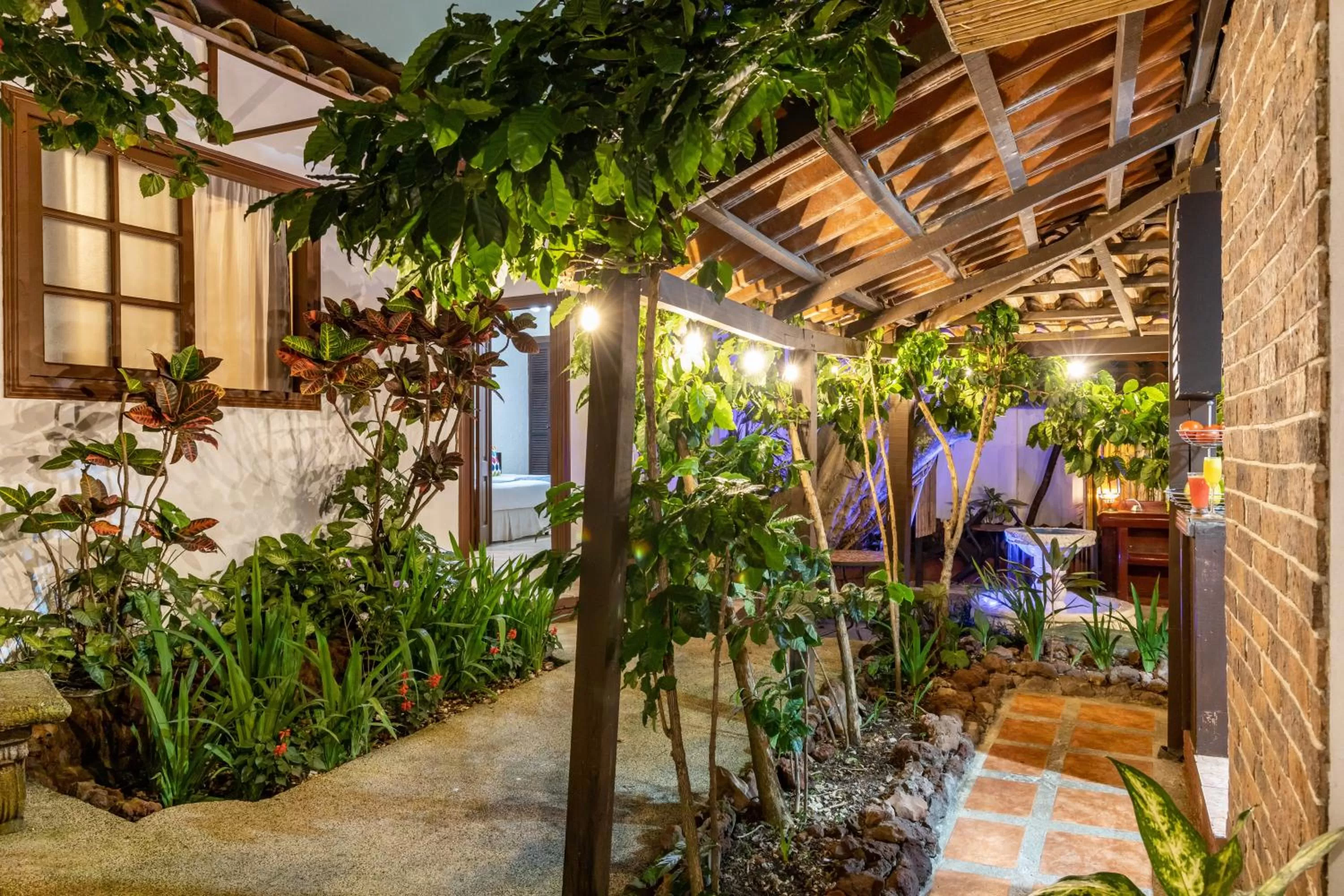 Property building in ALAJUELA CITY Hotel & Guest House