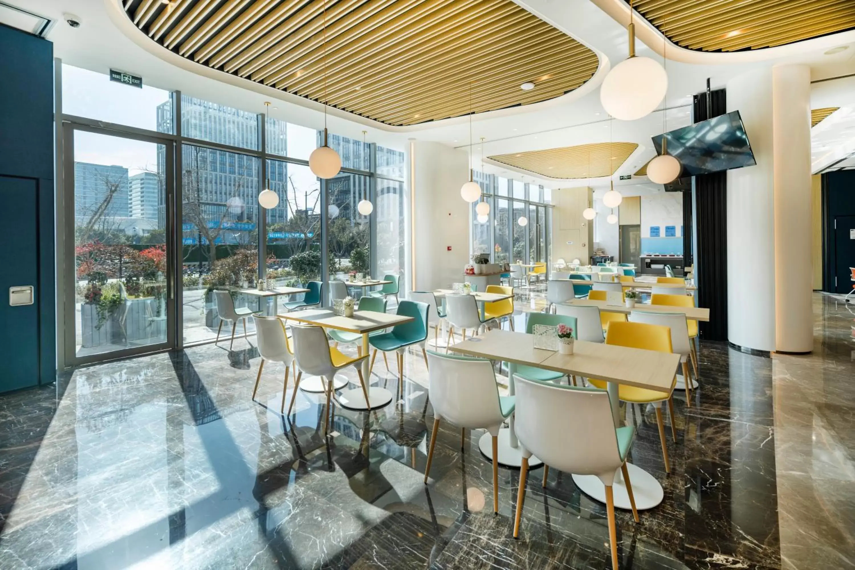 Restaurant/places to eat in Holiday Inn Express Shanghai Pudong Zhangjiang by IHG - 20 minutes to New International Expo Center and Disneyland Restaurant/places to eat in Holiday Inn Express Shanghai Pudong Zhangjiang by IHG - 20 minutes to New International Expo Center and Disneyland