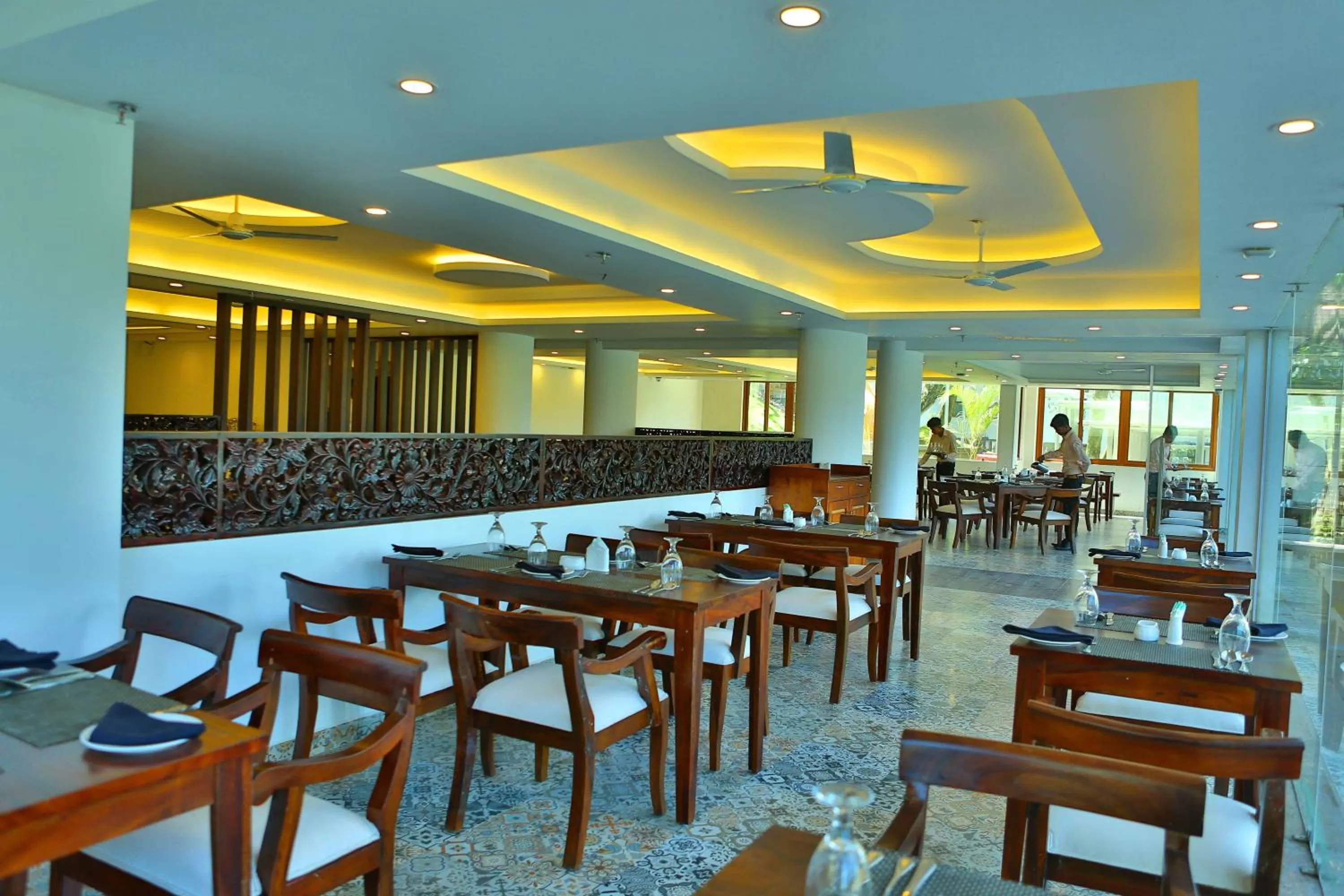 Restaurant/places to eat in Elixir Hills Suites Resort and Spa