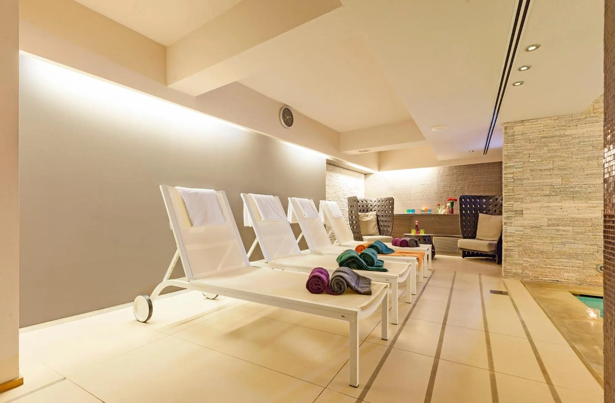 Spa and wellness centre/facilities in Europa Hotel Design Spa 1877