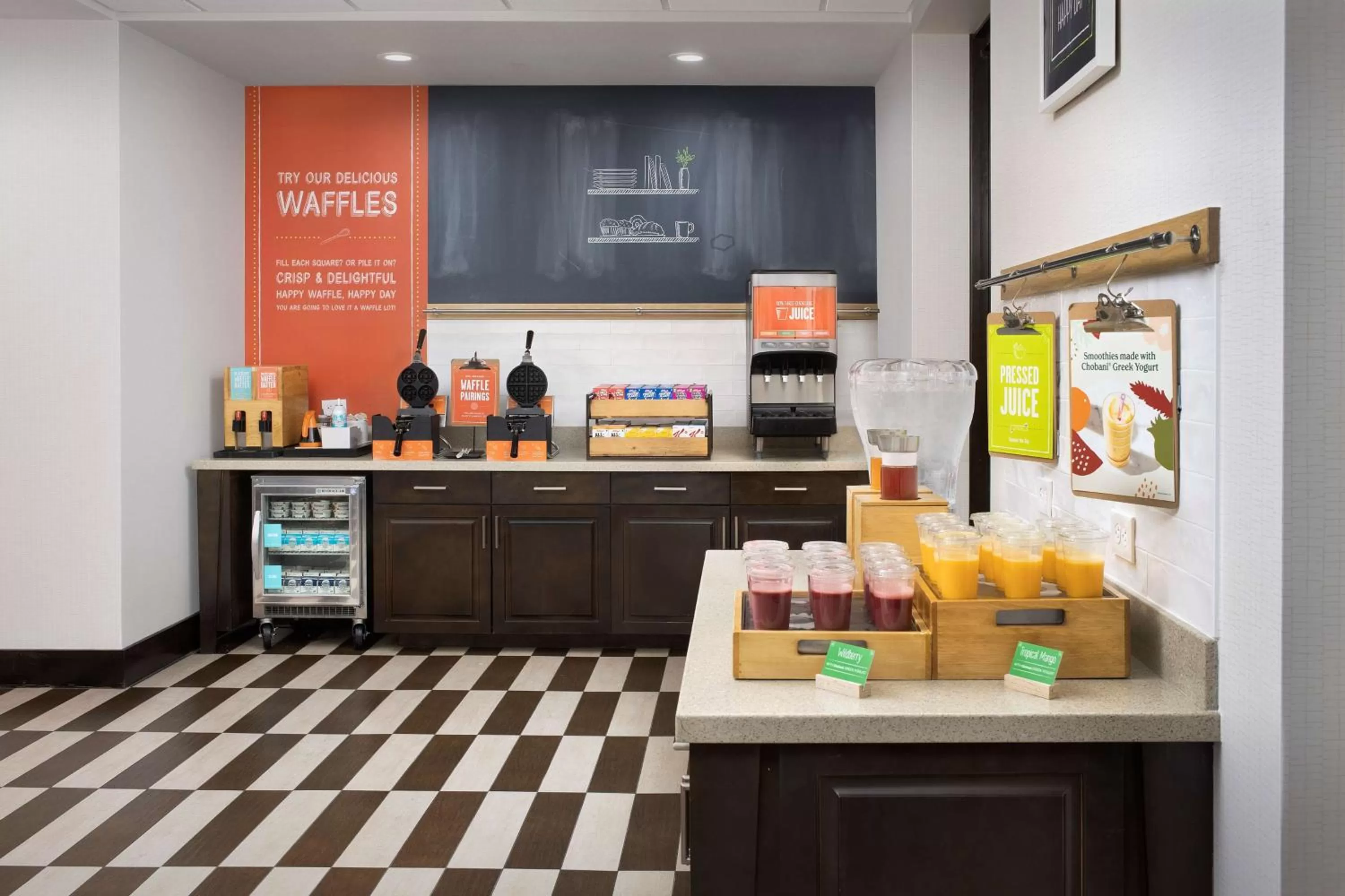 Breakfast in Hampton Inn & Suites Phoenix/Tempe