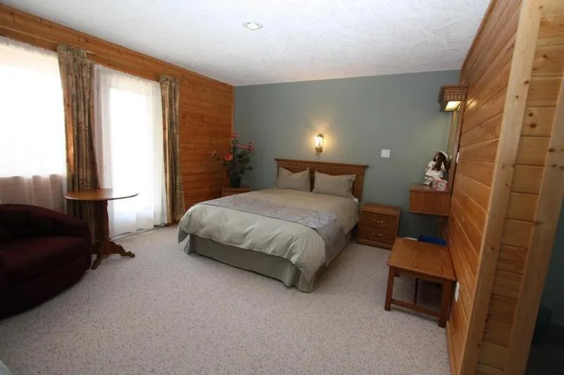 Bed in Glenogle Mountain Lodge and Spa