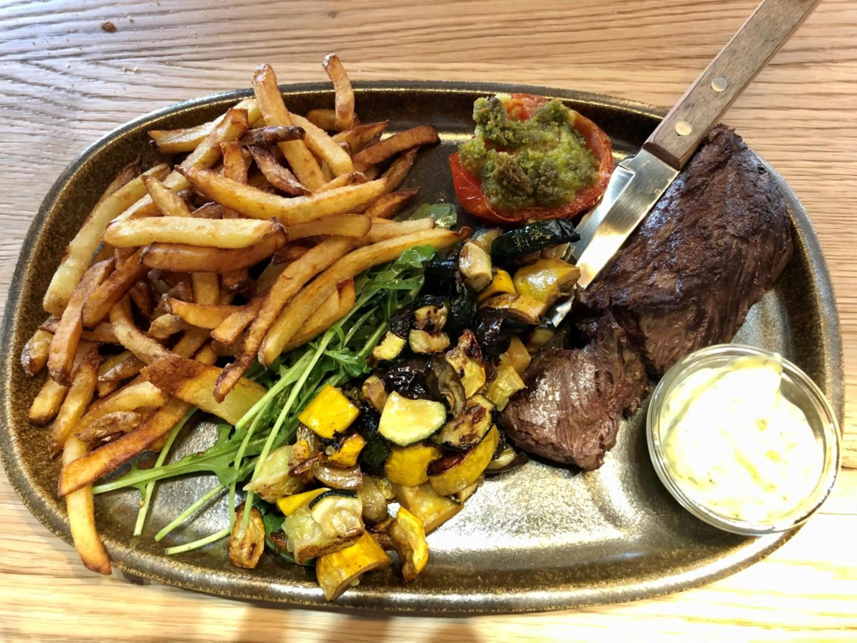 Restaurant/places to eat in Eklo Hotels Toulouse Cartoucherie Zénith