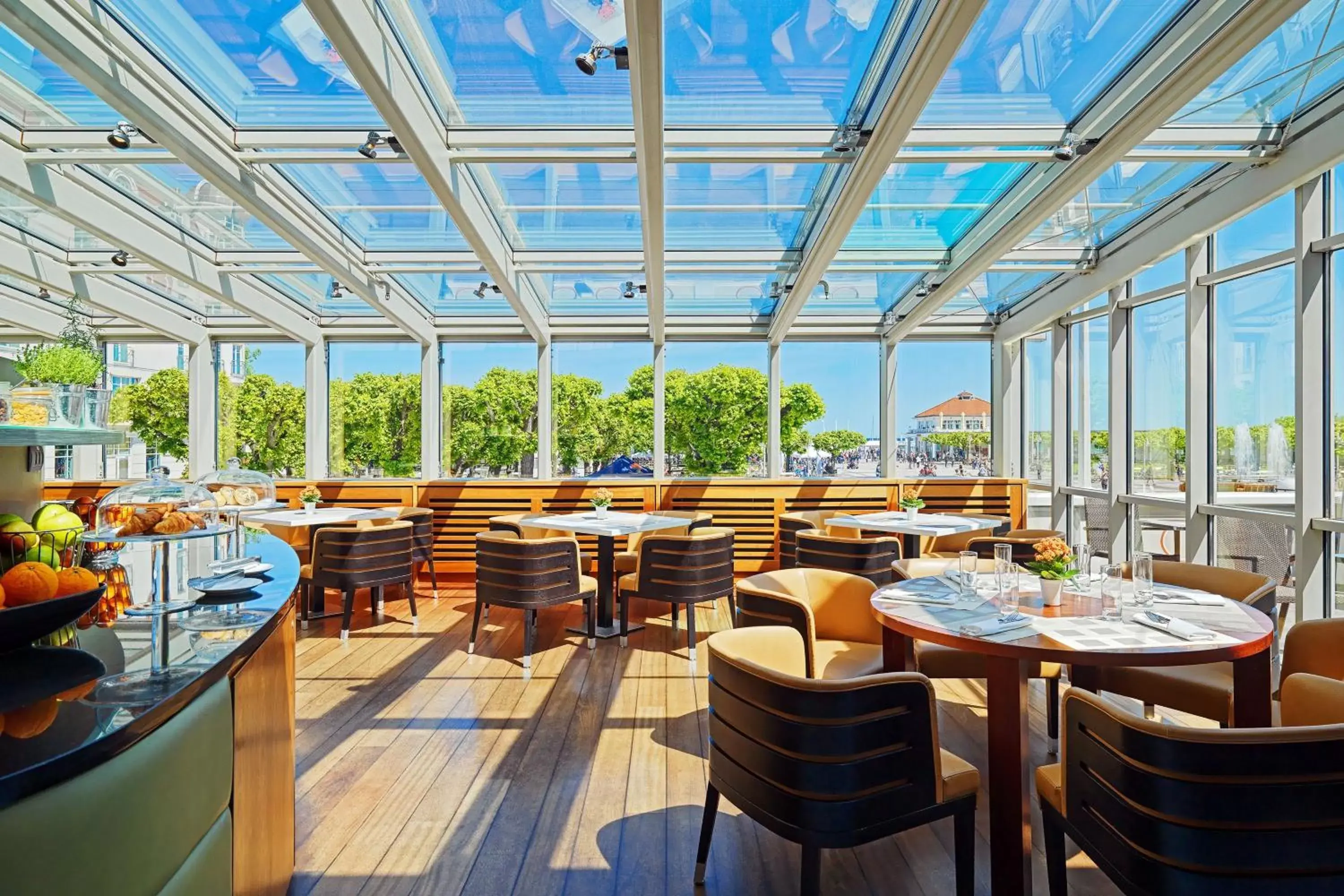 Lounge or bar, Restaurant/Places to Eat in Sheraton Sopot Hotel