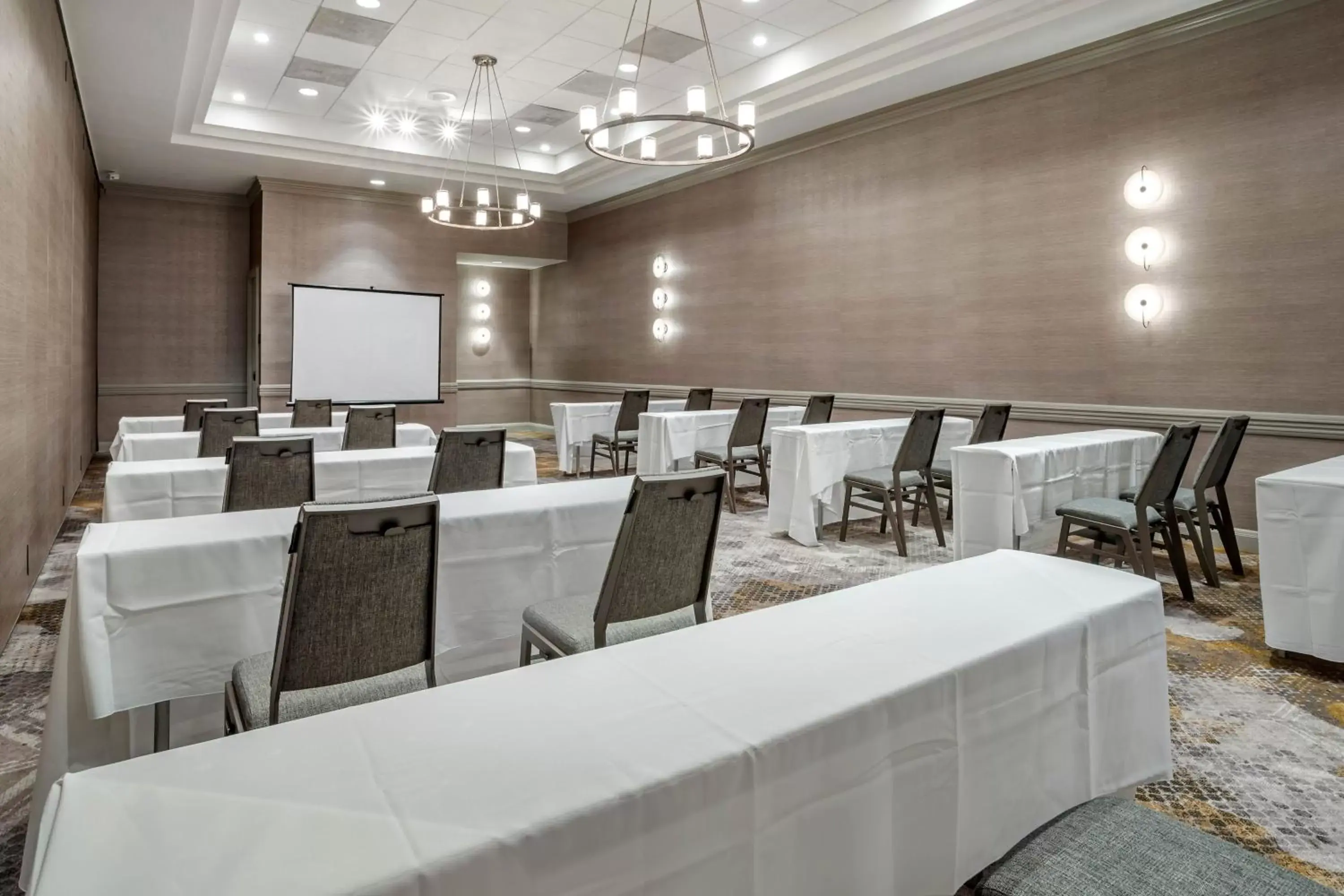 Meeting/conference room in Sheraton Suites Wilmington Downtown