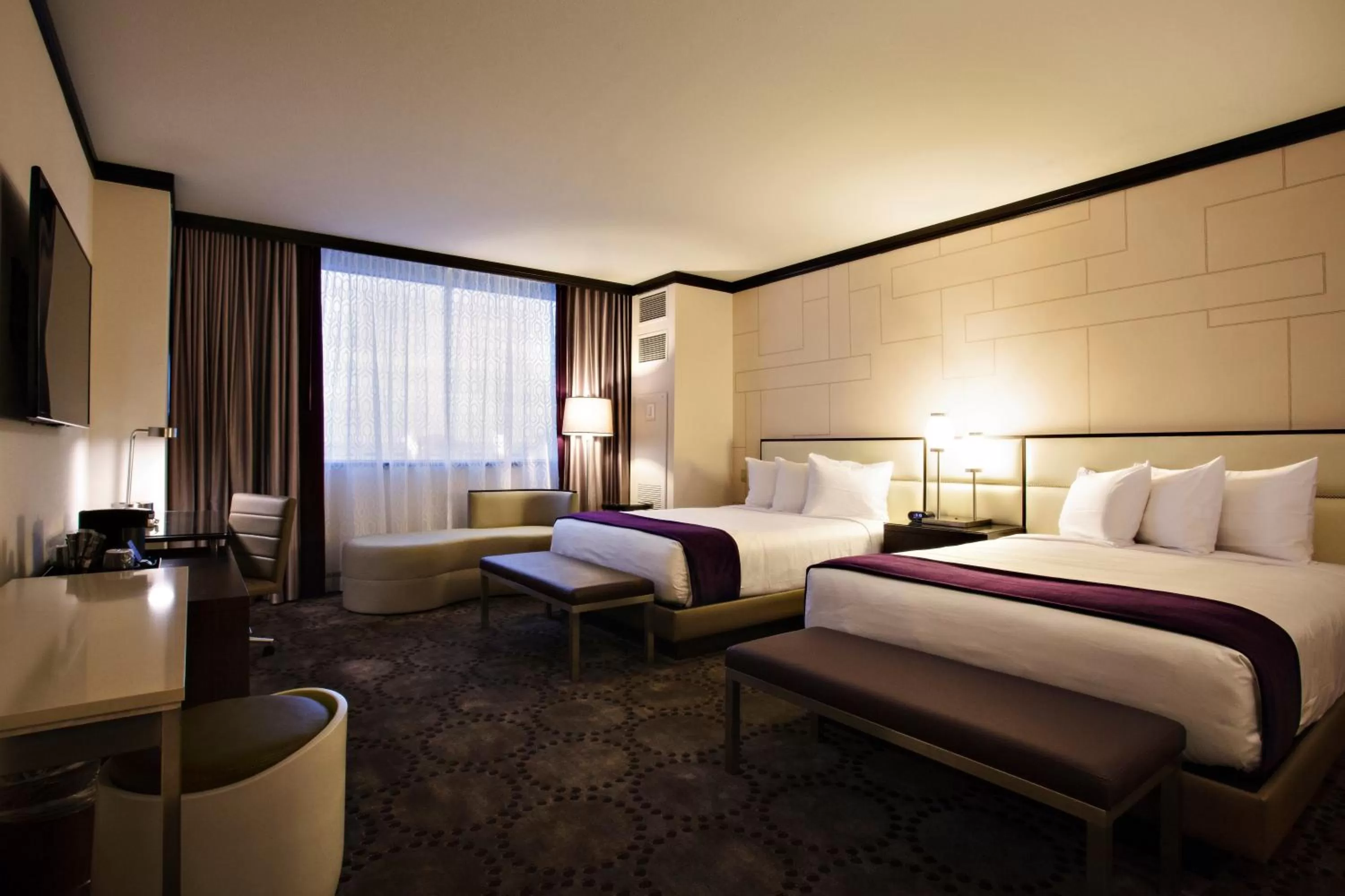 Bed in Harrah's Resort Atlantic City, A Caesars Destination