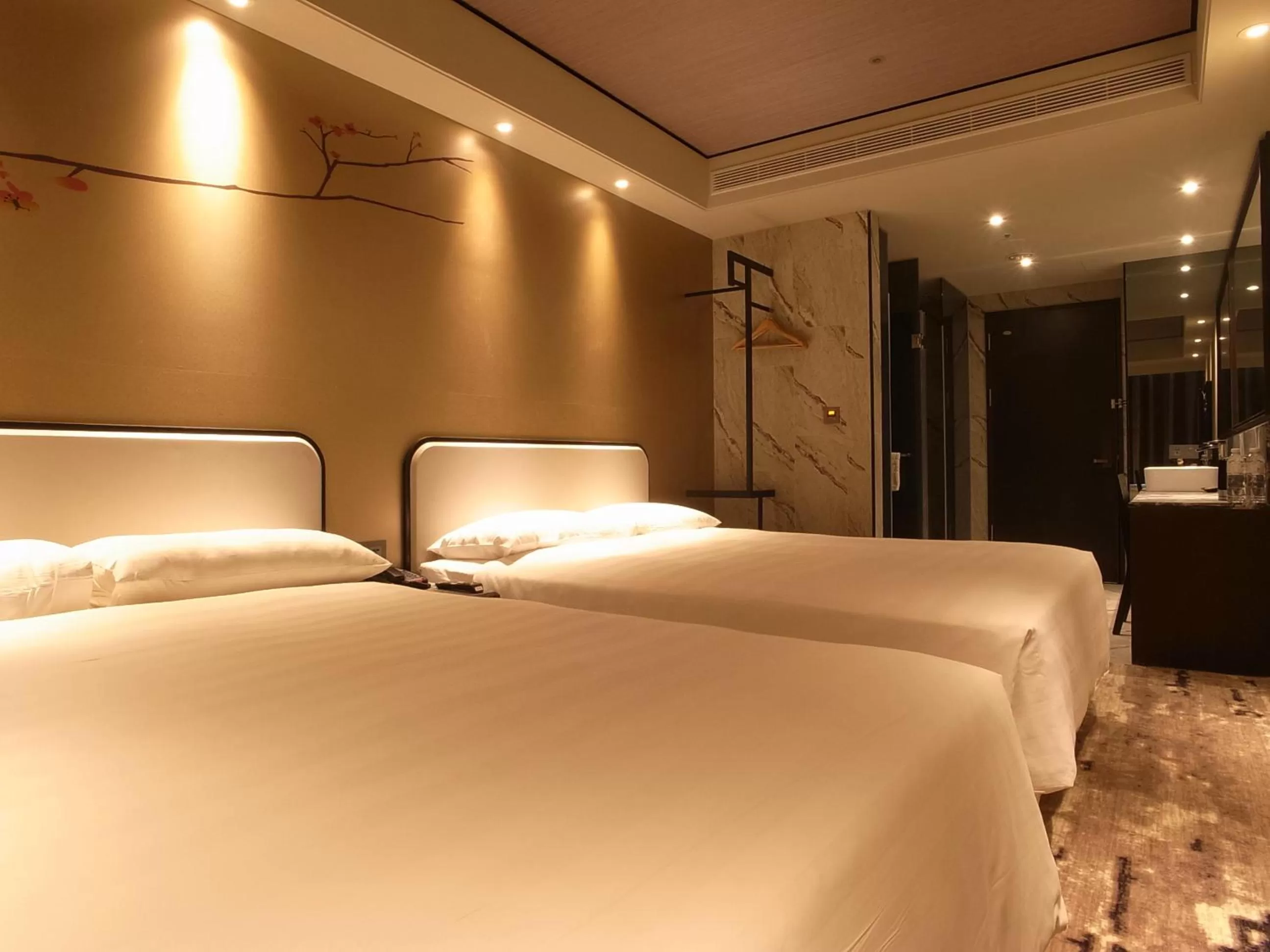 Bedroom, Bed in Hotel Midtown Richardson - Kaohsiung Bo'ai