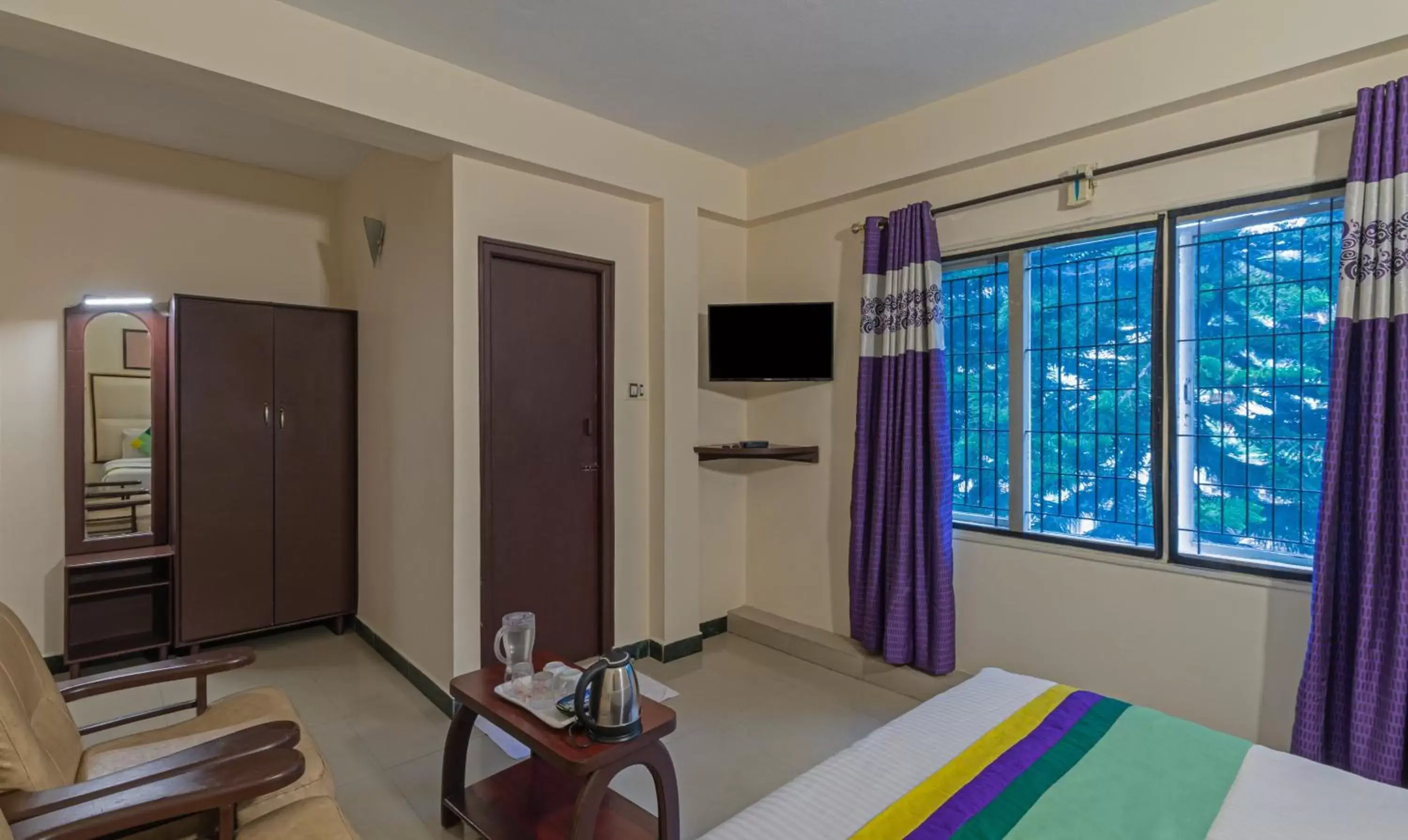 Bedroom, Bed in Treebo Kodai Kings Park, 650 M From Kodai Lake Bedroom, Bed in Treebo Kodai Kings Park, 650 M From Kodai Lake